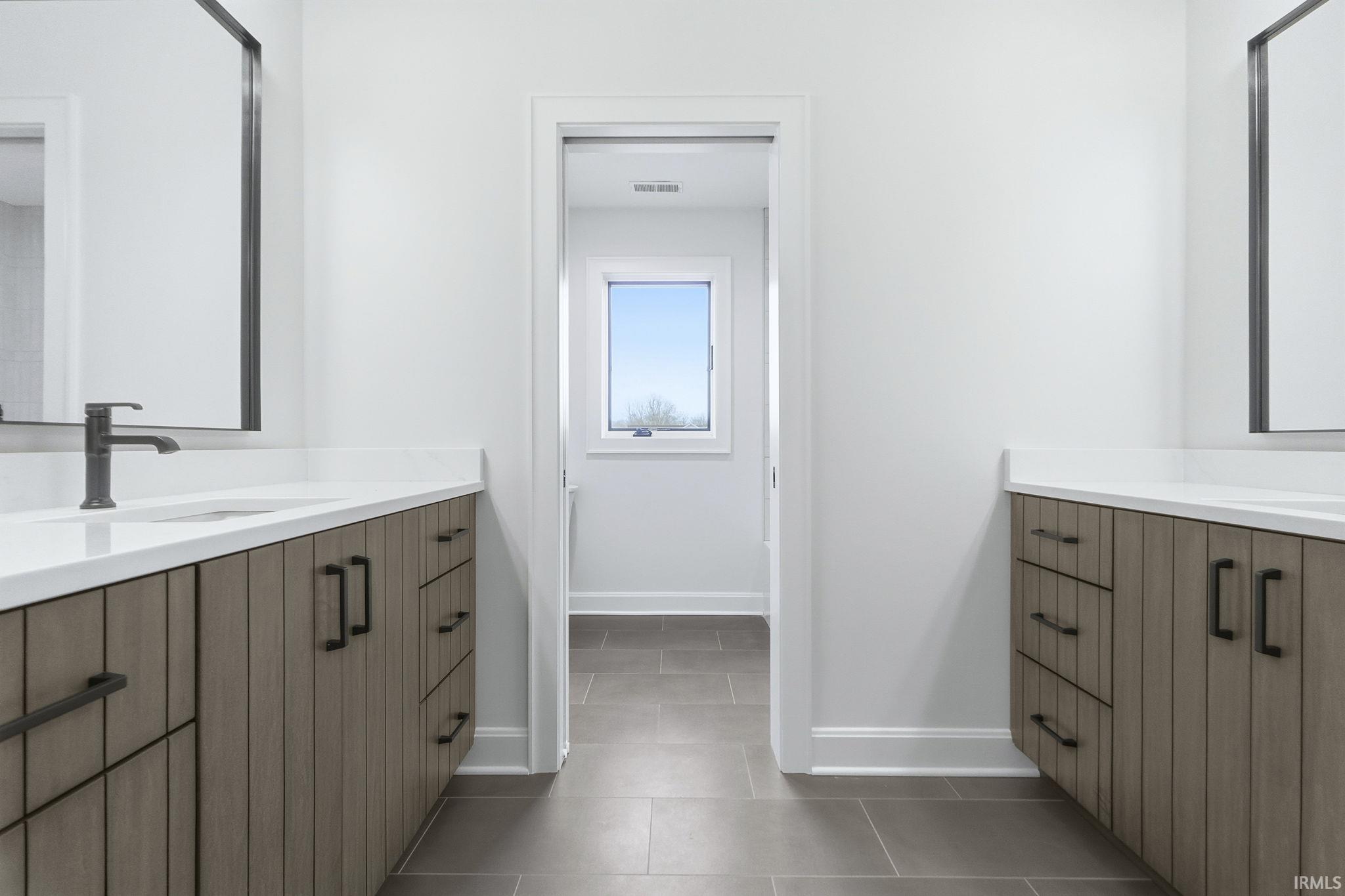 Photo 30 of 607 E Basalt Drive