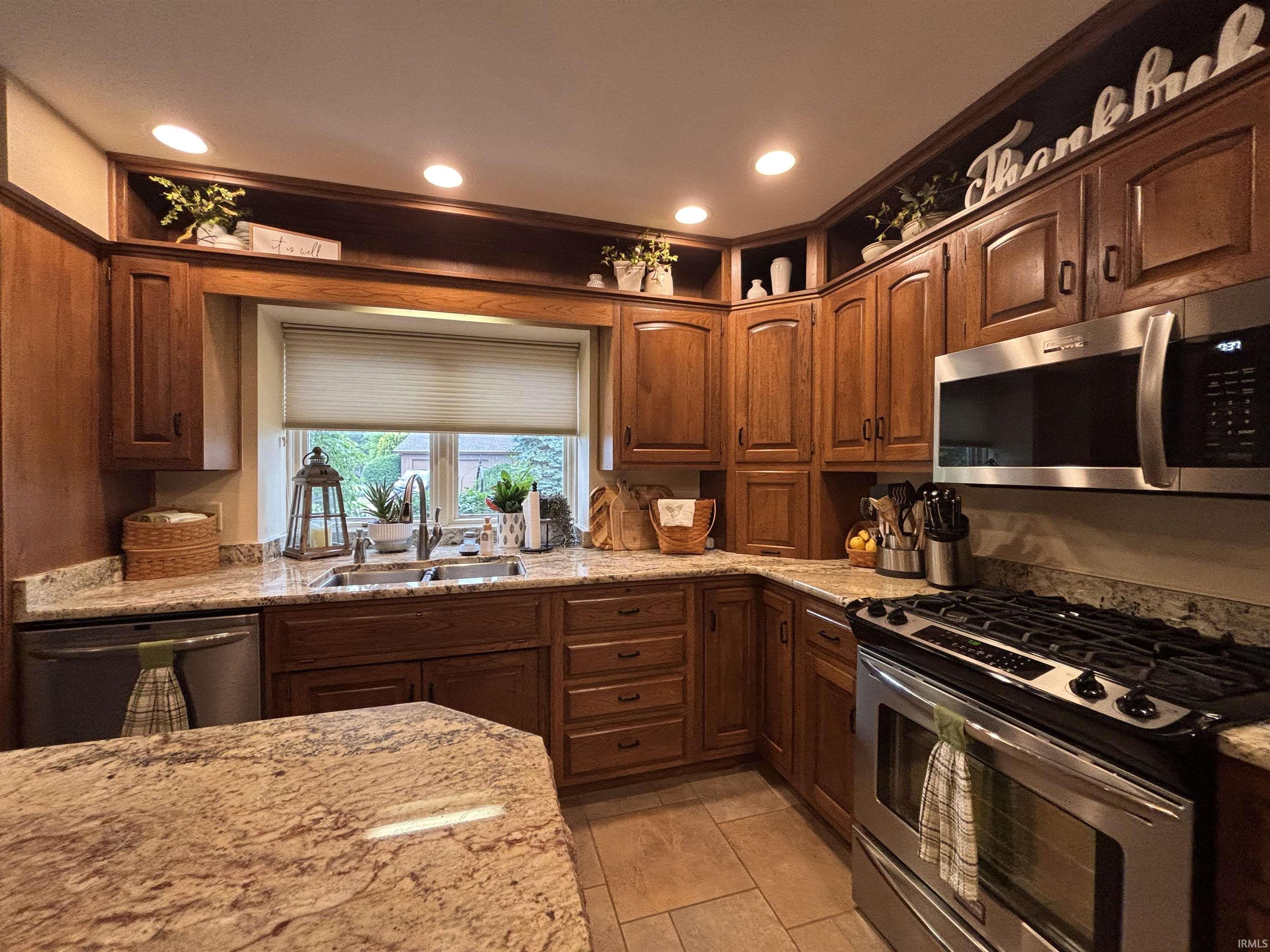 Photo 7 of 9512 CAMBERWELL Drive