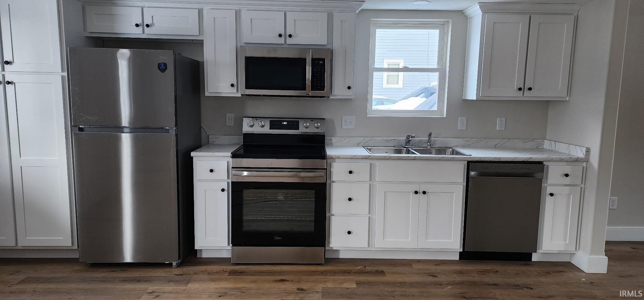 Photo 3 of 3417 S Anthony Boulevard