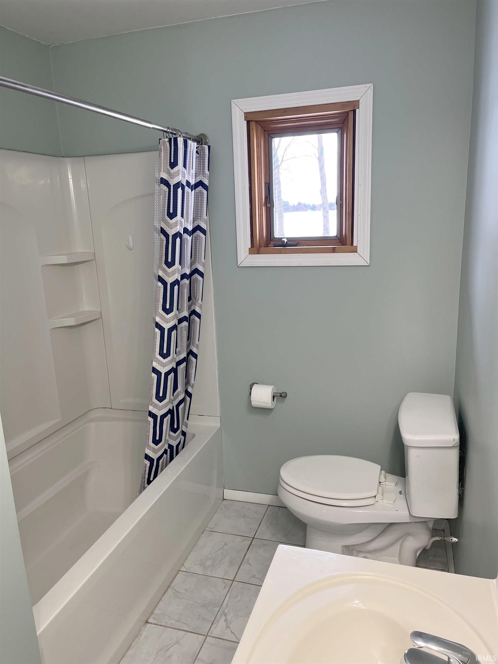 Photo 26 of 2706 Berkey Avenue