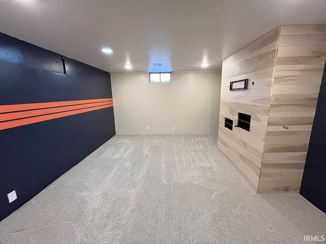 Photo 33 of 2706 Berkey Avenue