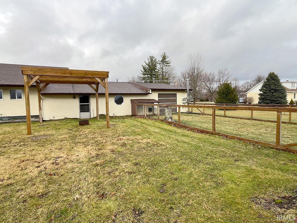 Photo 9 of 2706 Berkey Avenue