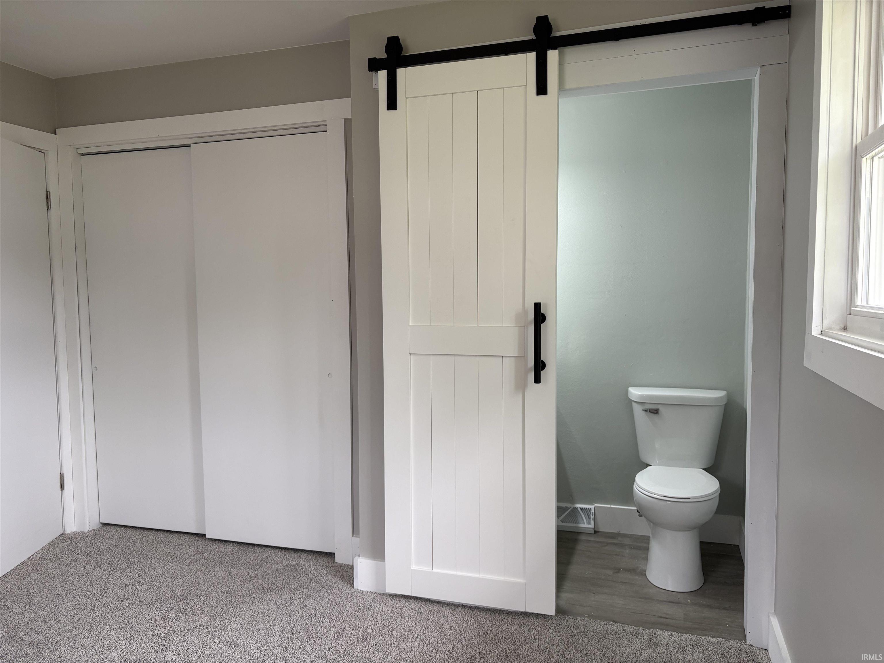 Photo 14 of 1403 Lakeview Boulevard