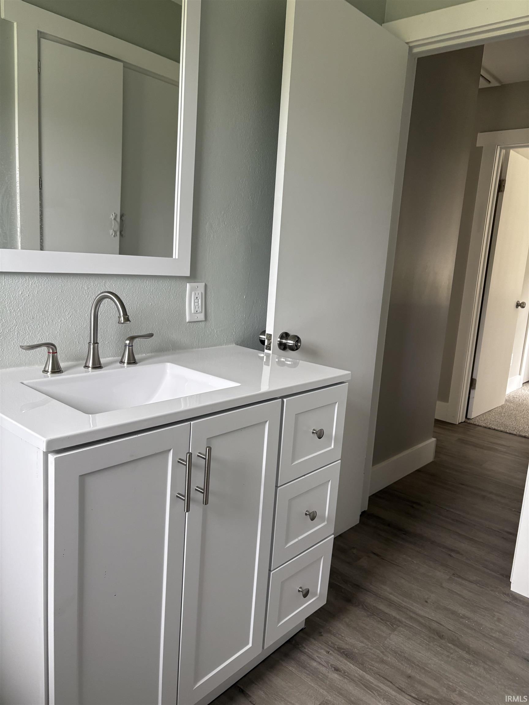 Photo 16 of 1403 Lakeview Boulevard