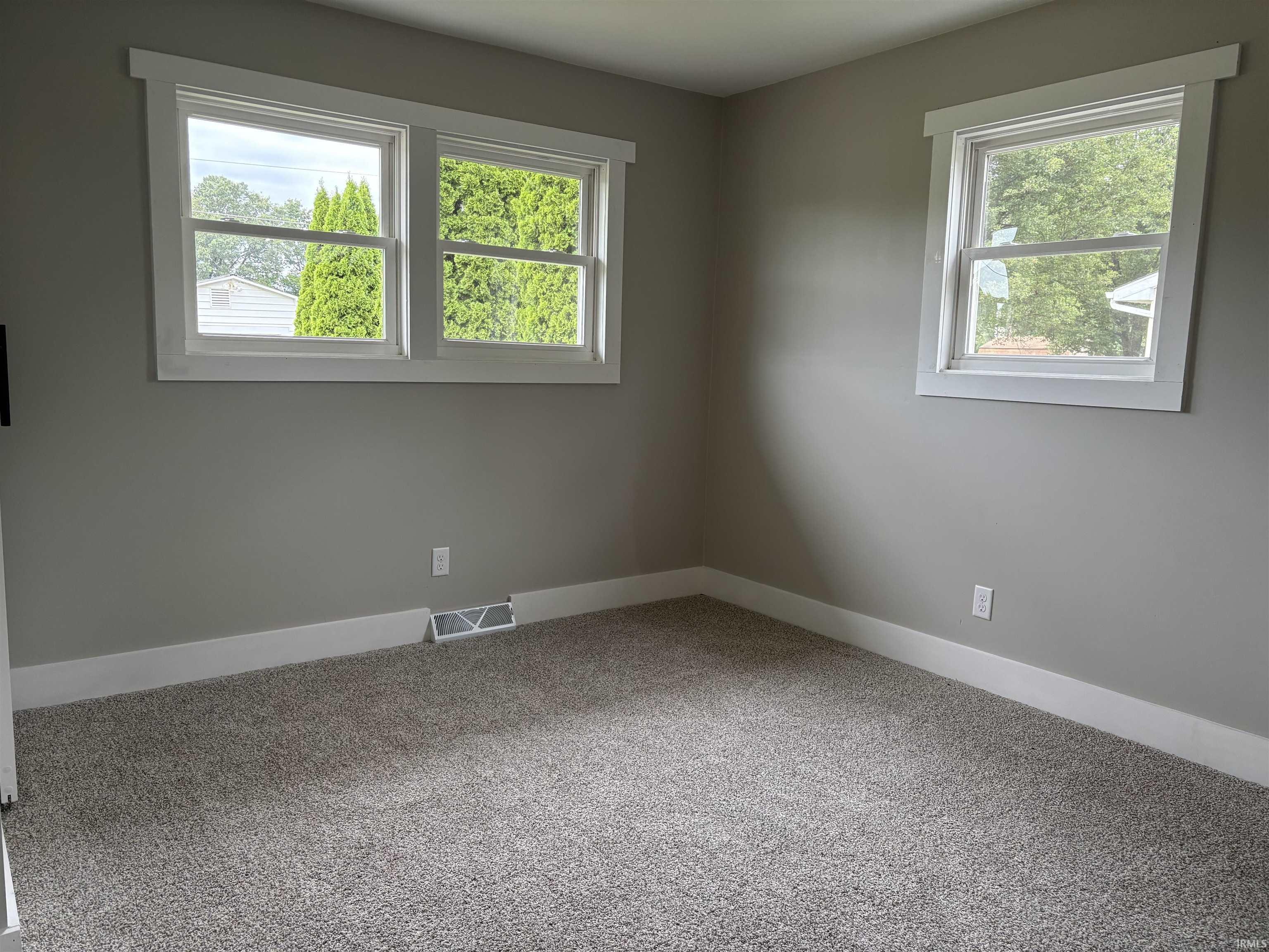 Photo 18 of 1403 Lakeview Boulevard