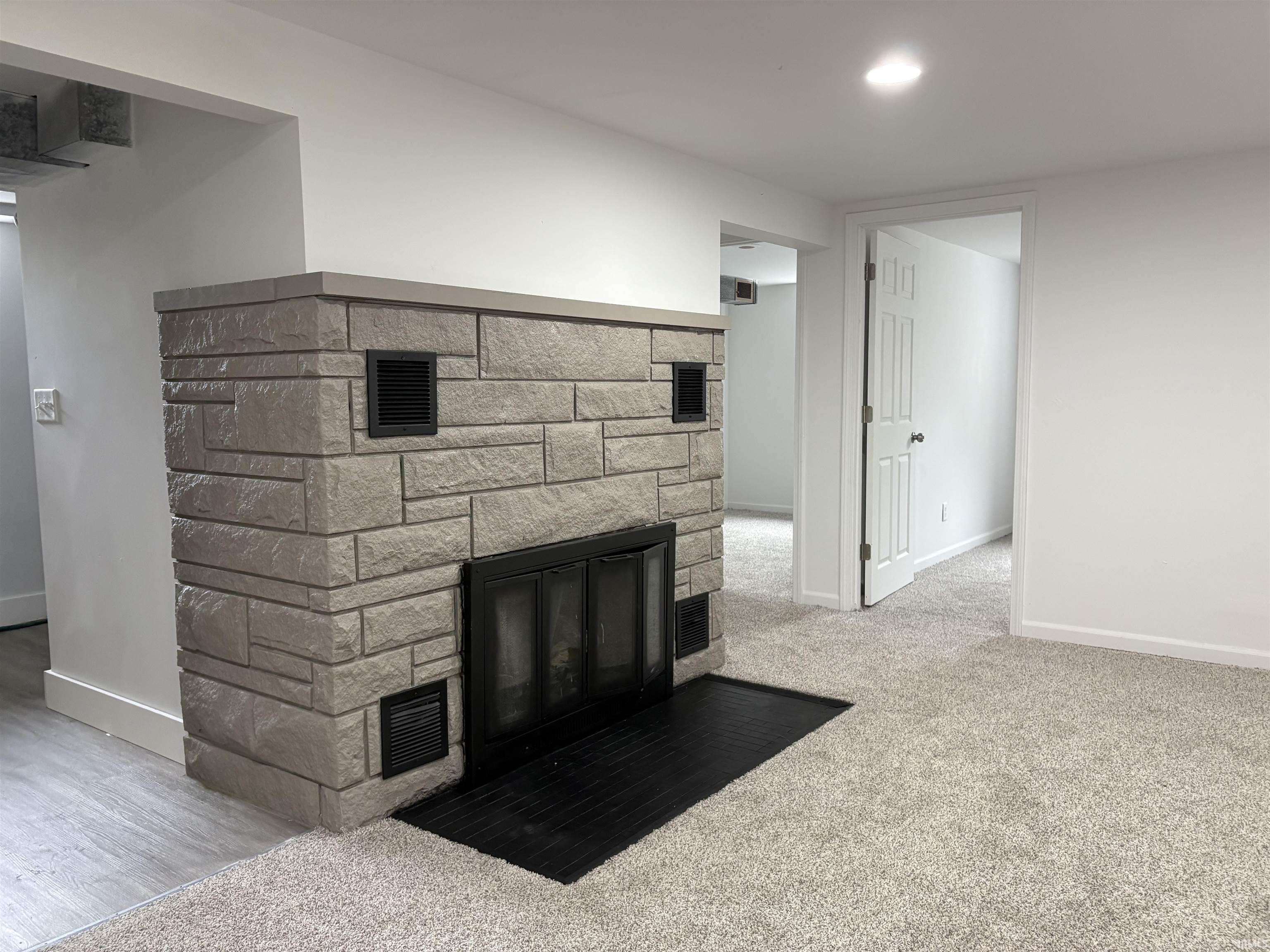 Photo 24 of 1403 Lakeview Boulevard