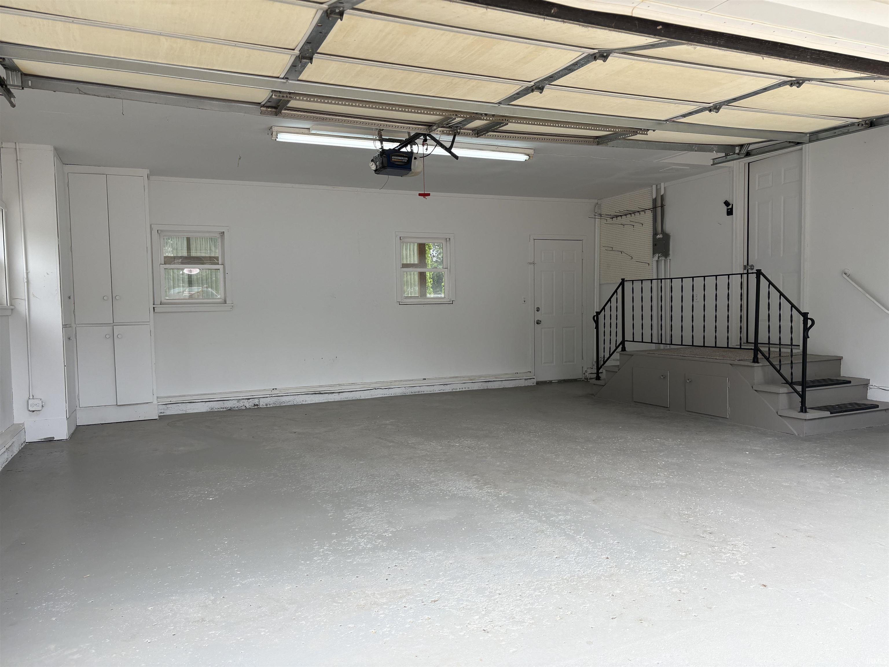 Photo 6 of 1403 Lakeview Boulevard