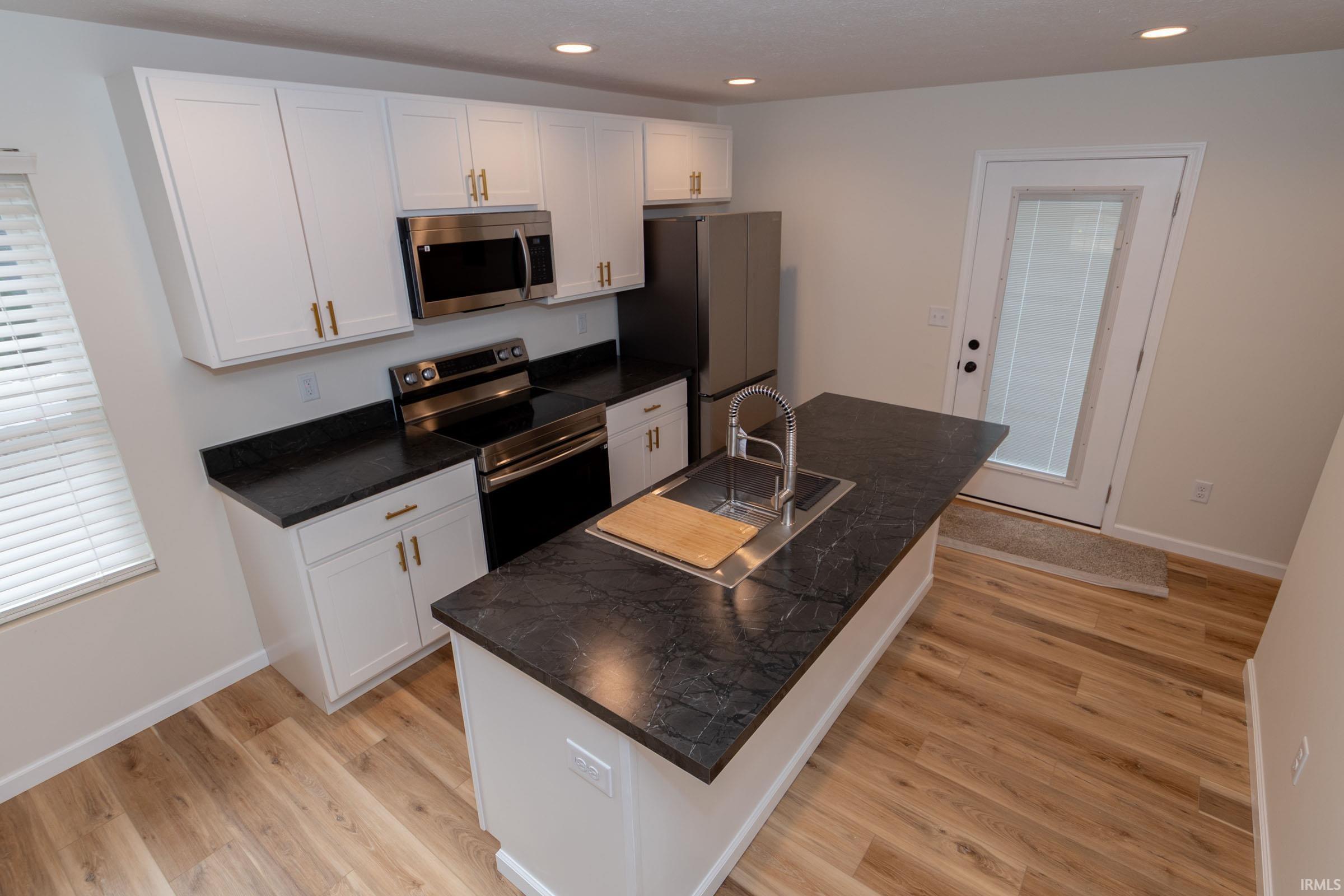 Photo 2 of 1119 Edwardsburg Ave.