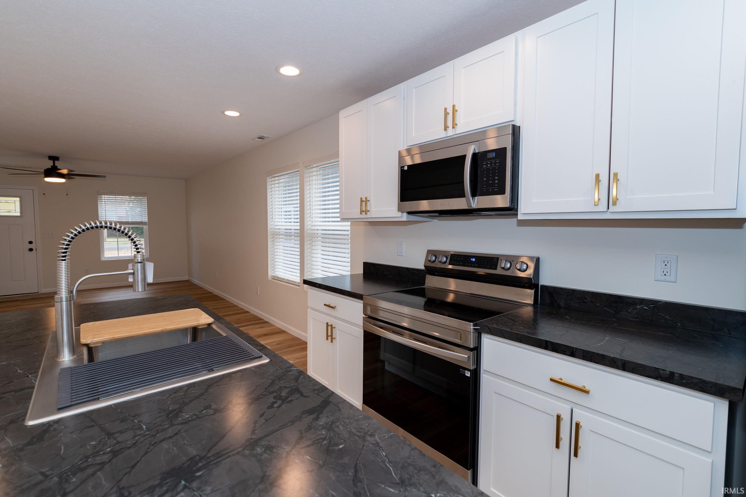 Photo 21 of 1119 Edwardsburg Ave.