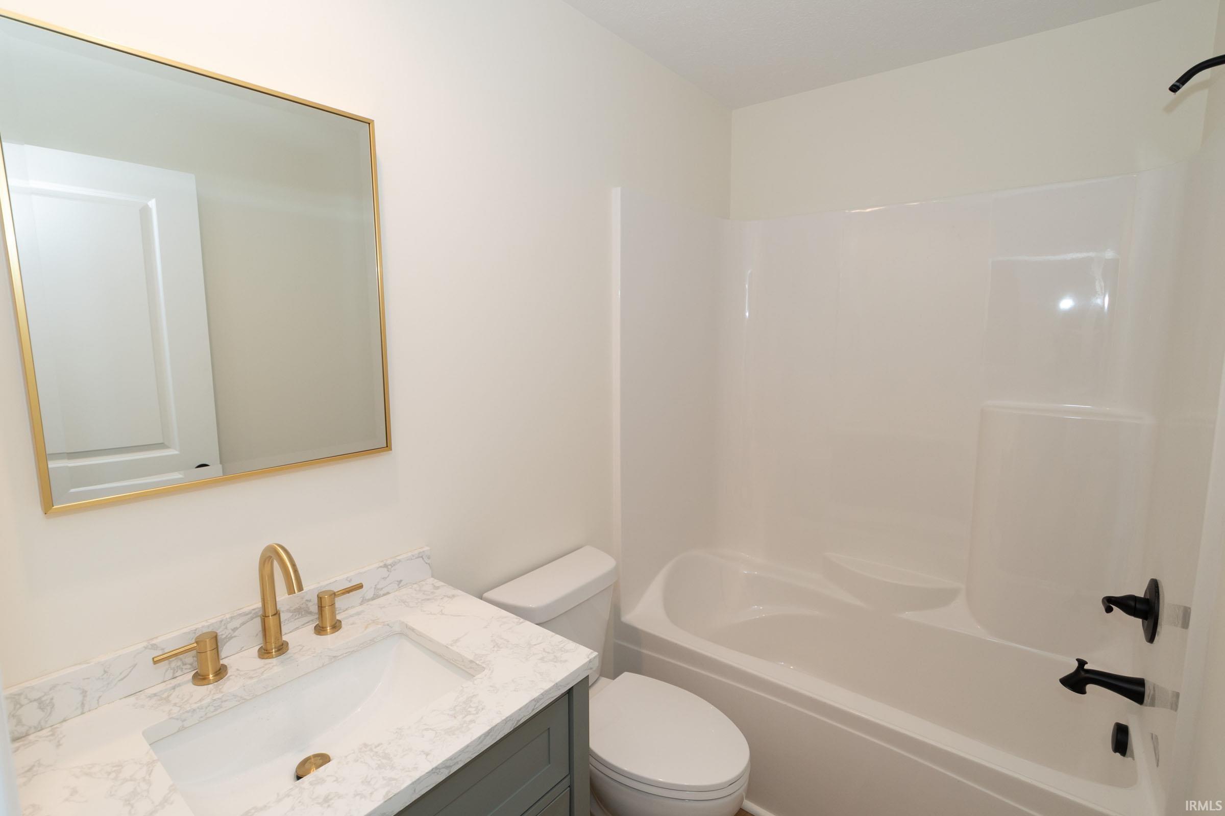 Photo 6 of 1119 Edwardsburg Ave.