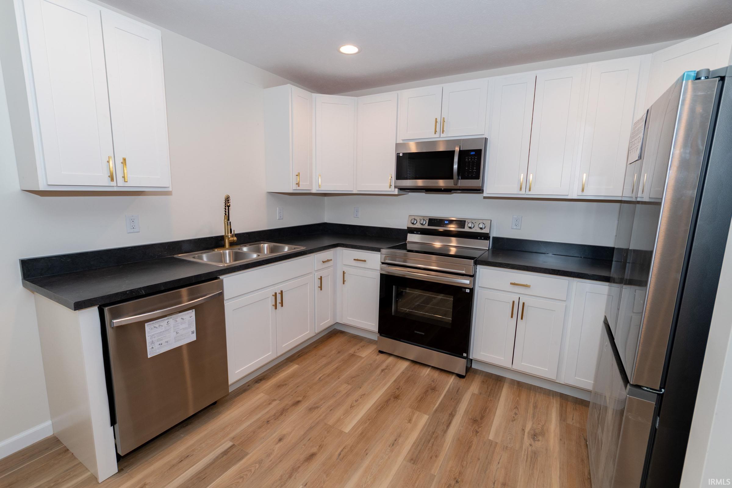 Photo 23 of 1105 Edwardsburg Ave