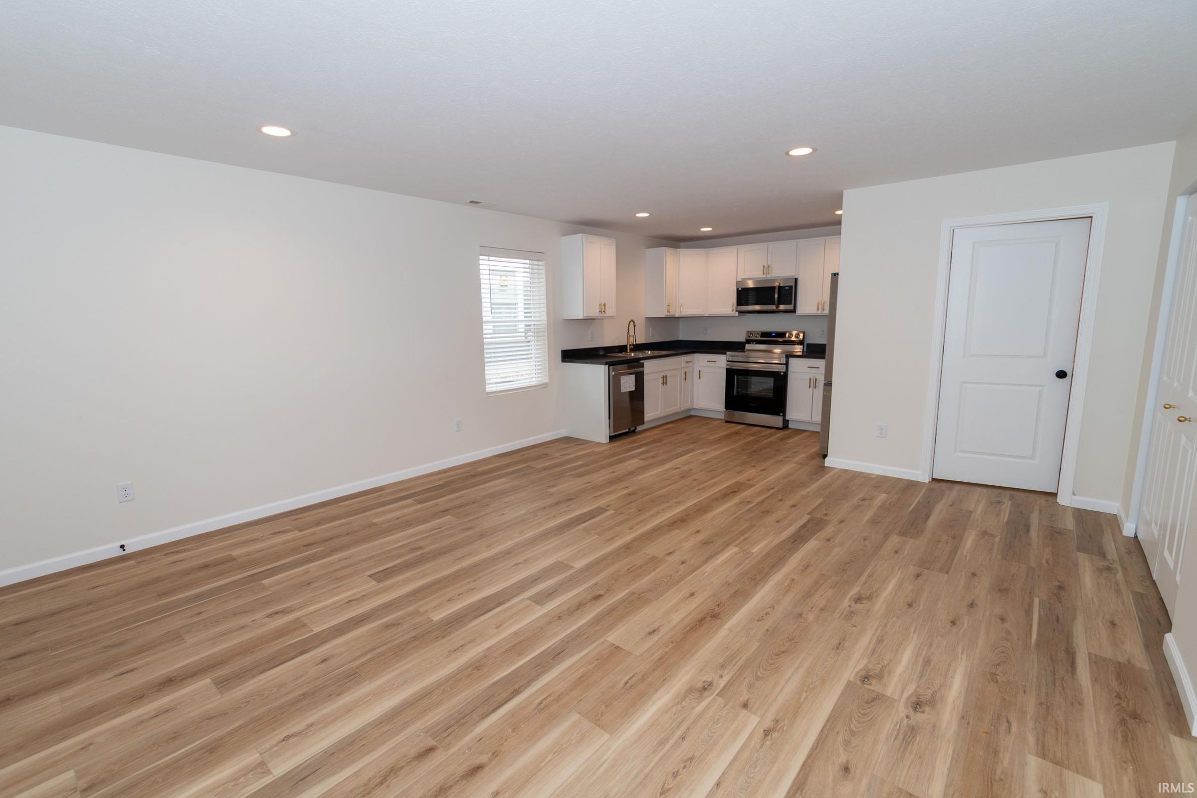 Photo 28 of 1105 Edwardsburg Ave