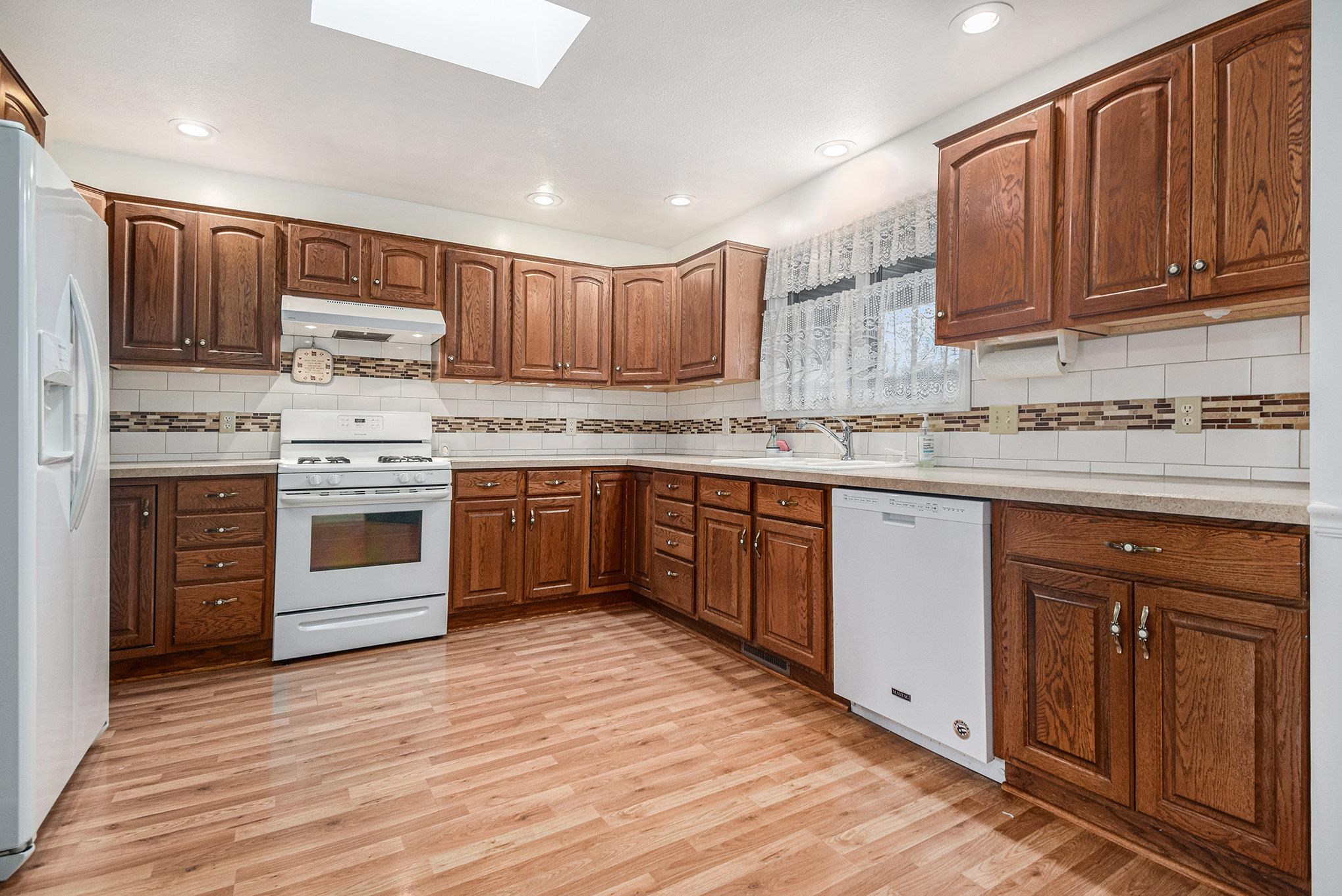 Photo 4 of 51646 Walerko Drive