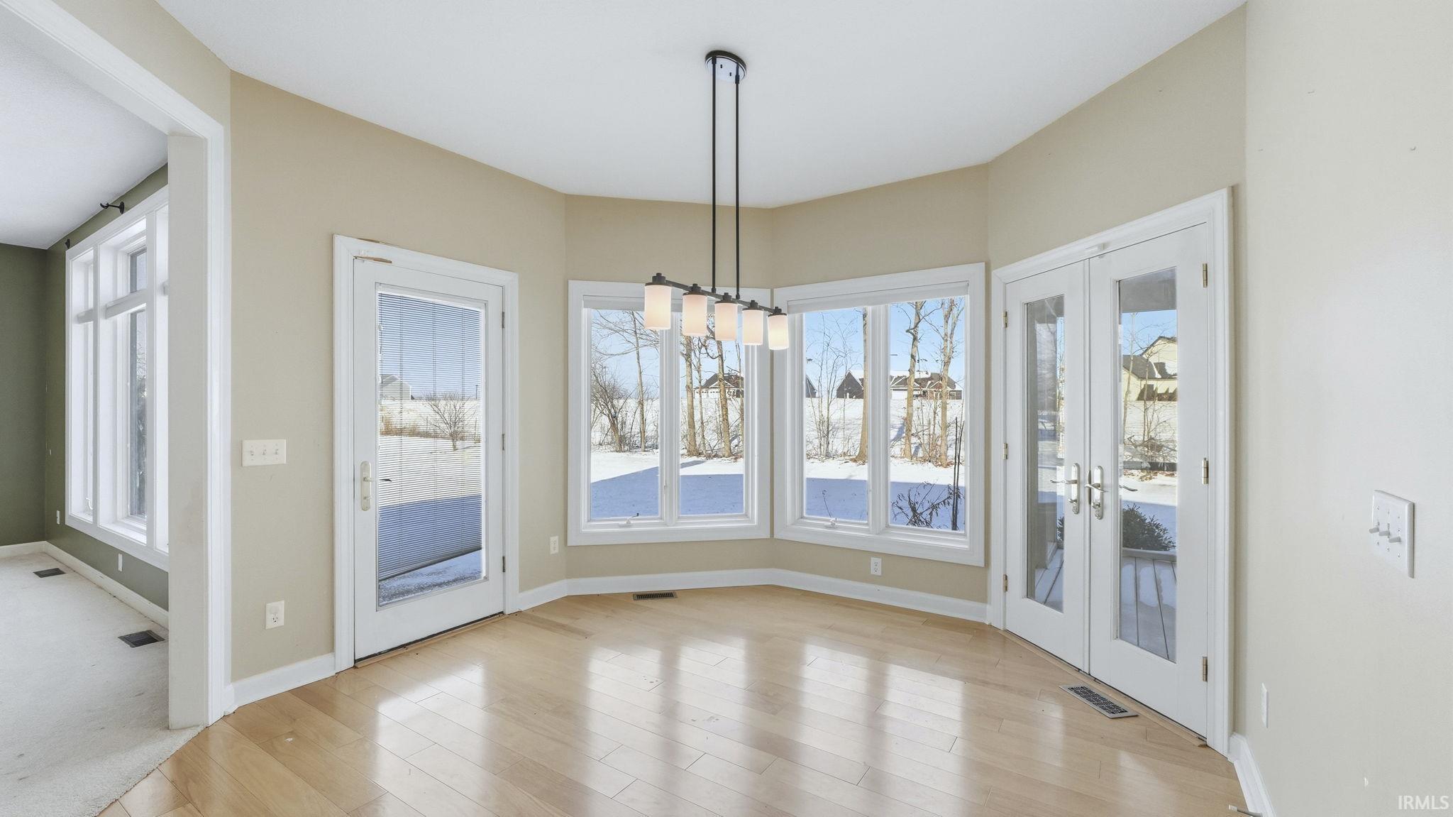 Photo 10 of 10918 Monte Vista Court