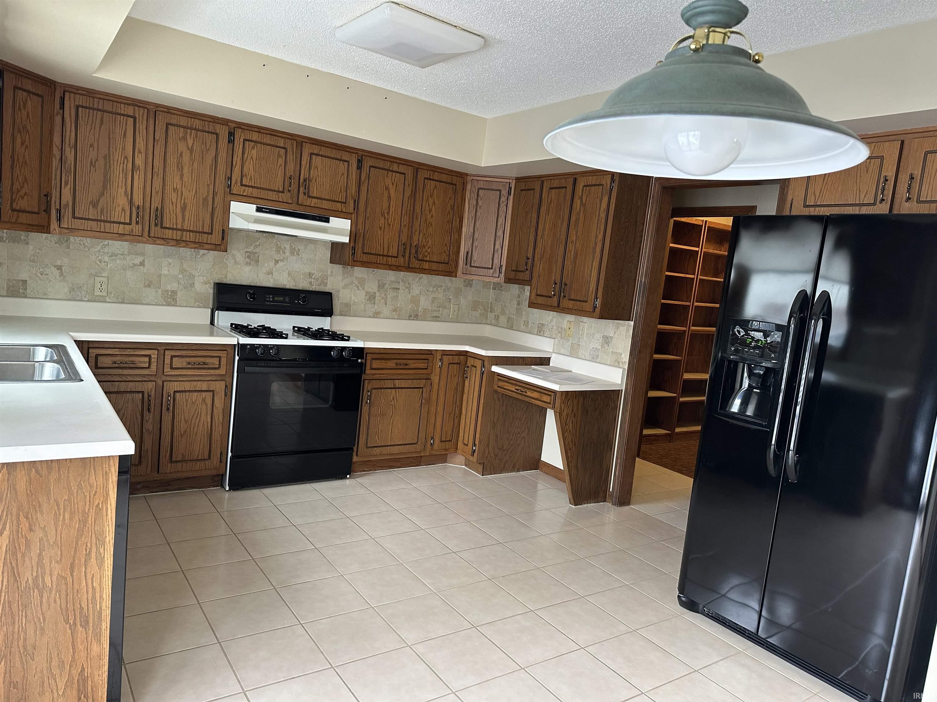 Photo 10 of 5717 Bayside Drive