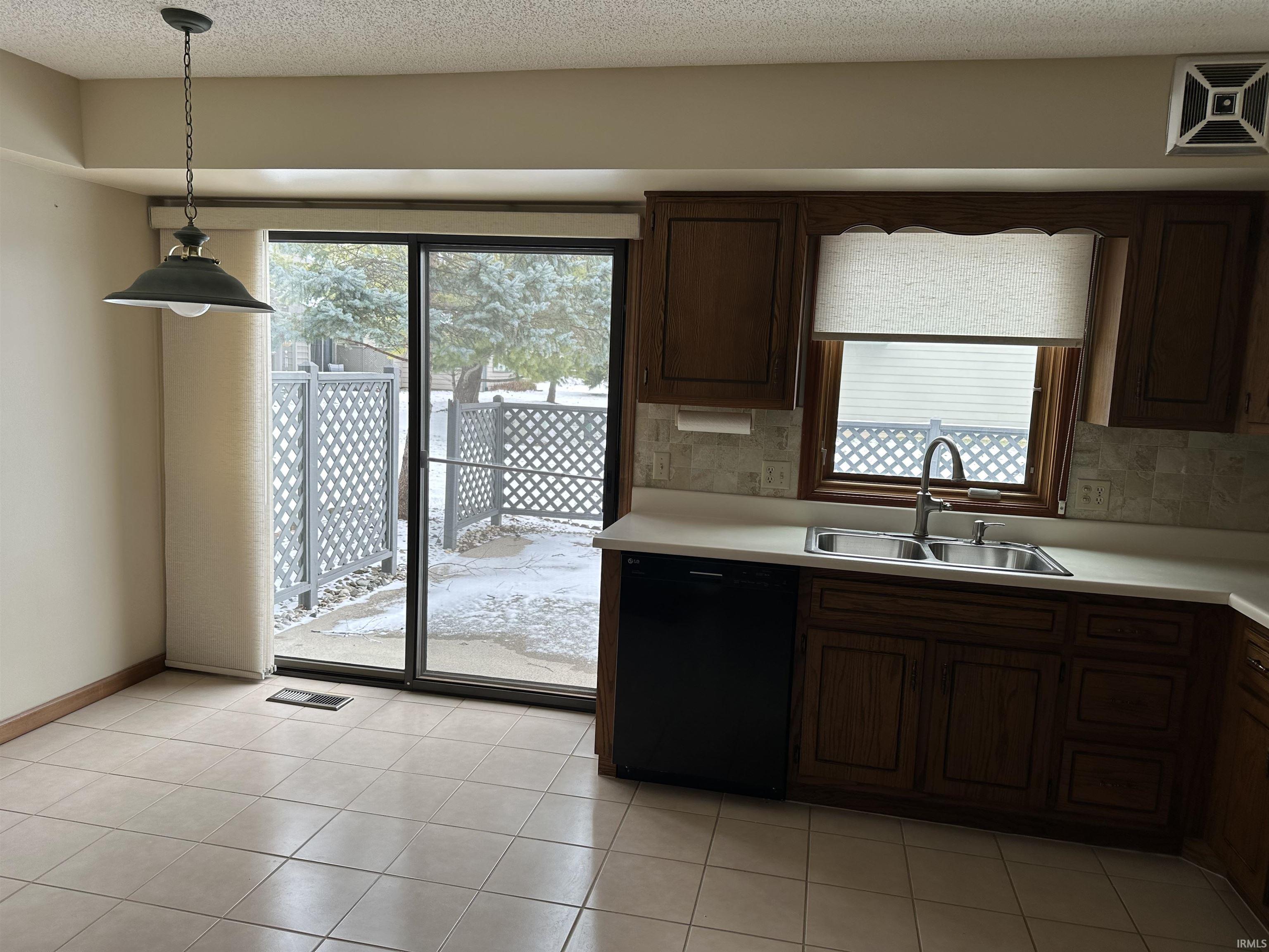 Photo 17 of 5717 Bayside Drive