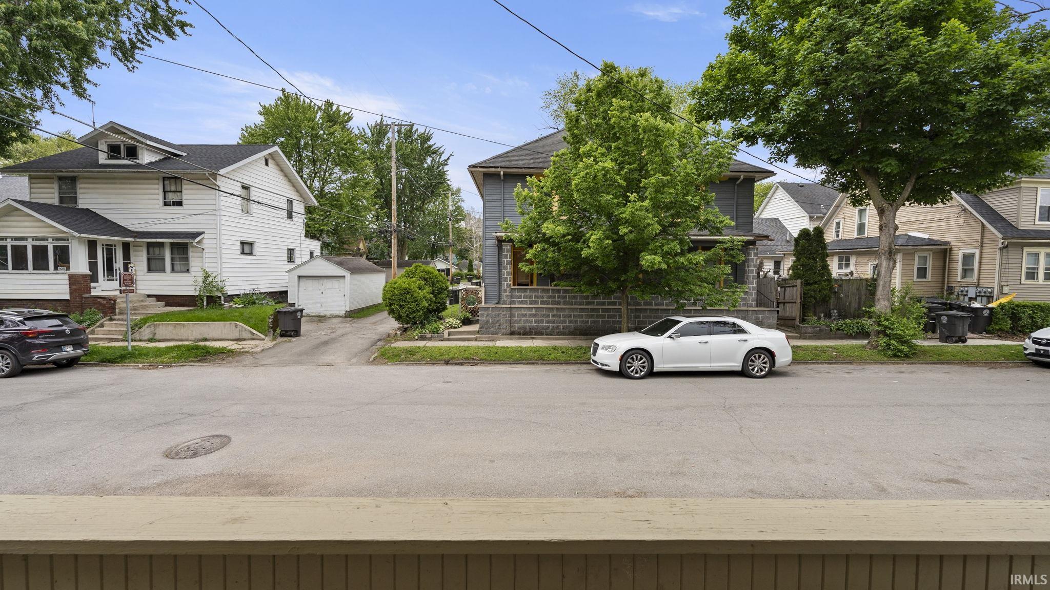 Photo 5 of 1018 Loree Street