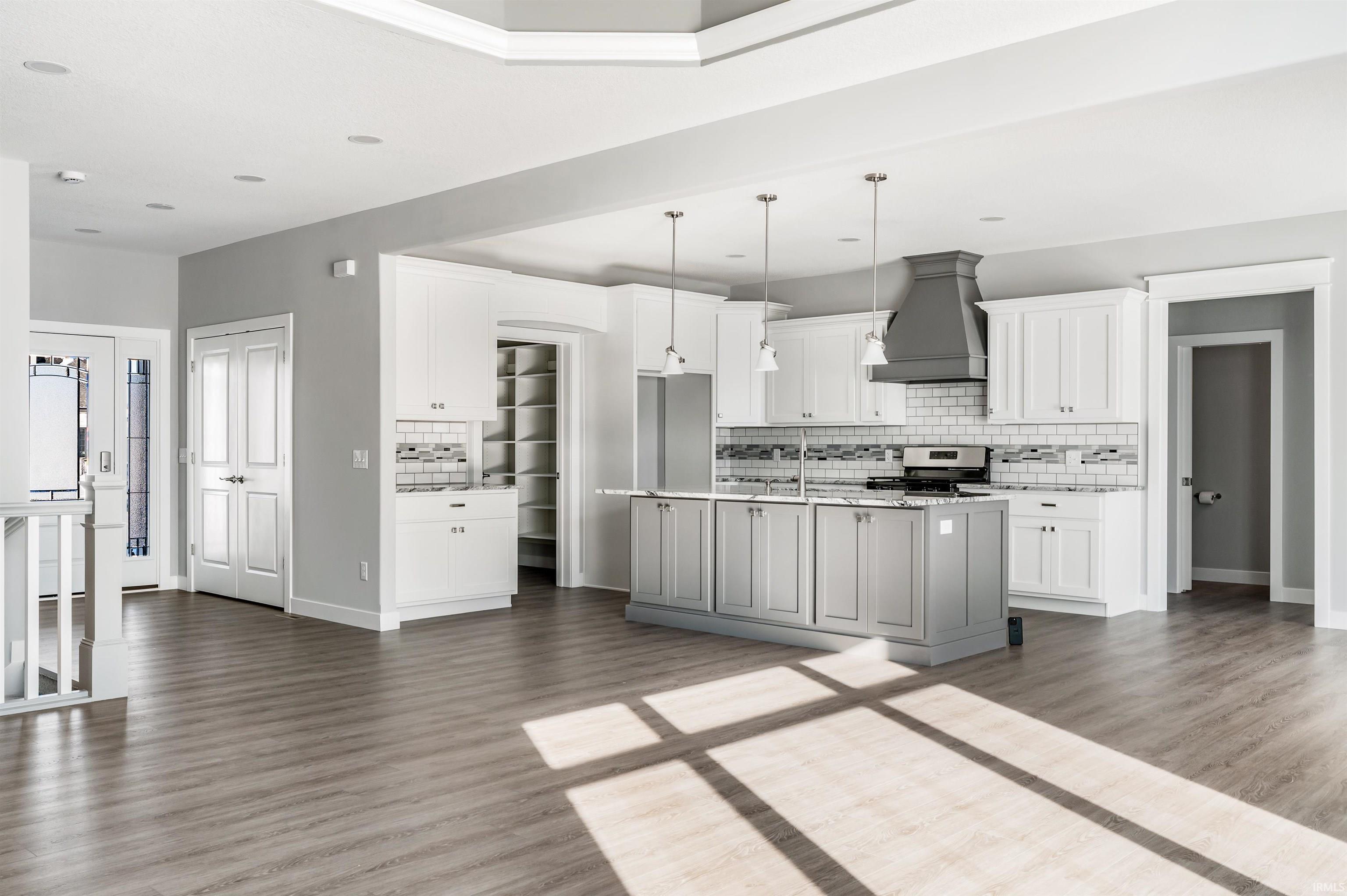 Photo 3 of 17740 Castlefeane Court