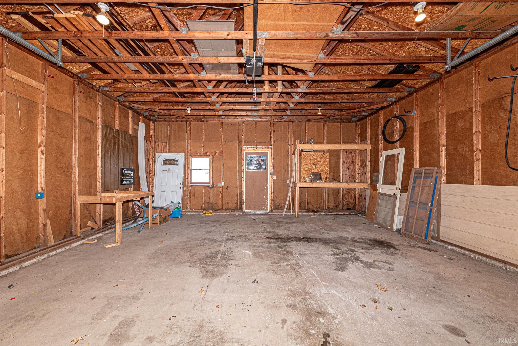 Photo 11 of 916 Northwood Boulevard