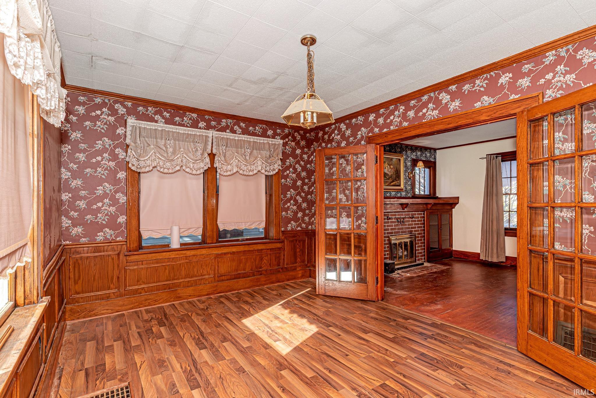 Photo 17 of 916 Northwood Boulevard