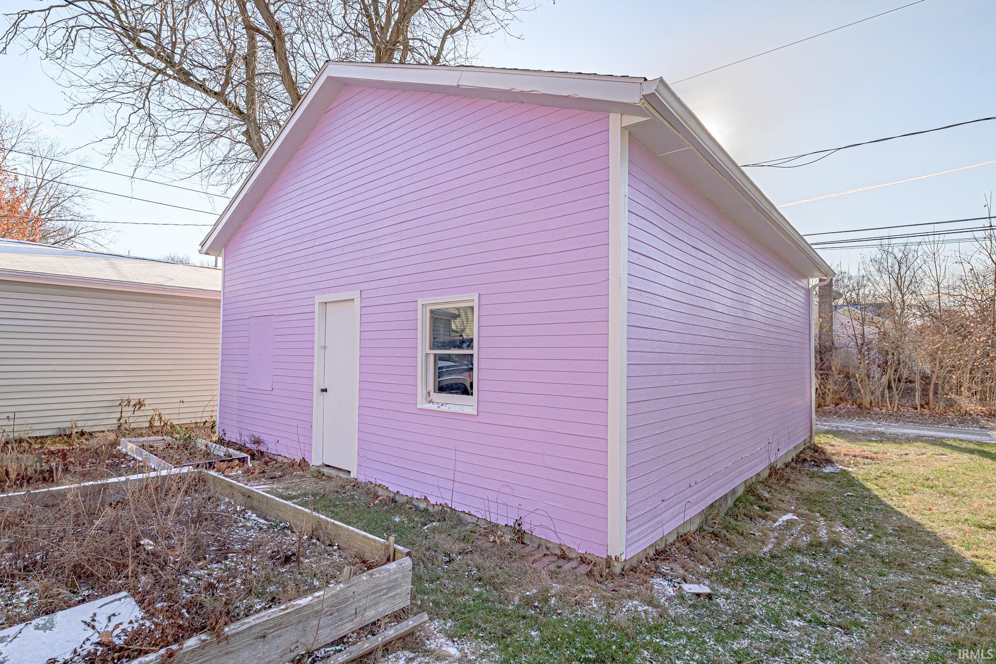 Photo 9 of 916 Northwood Boulevard