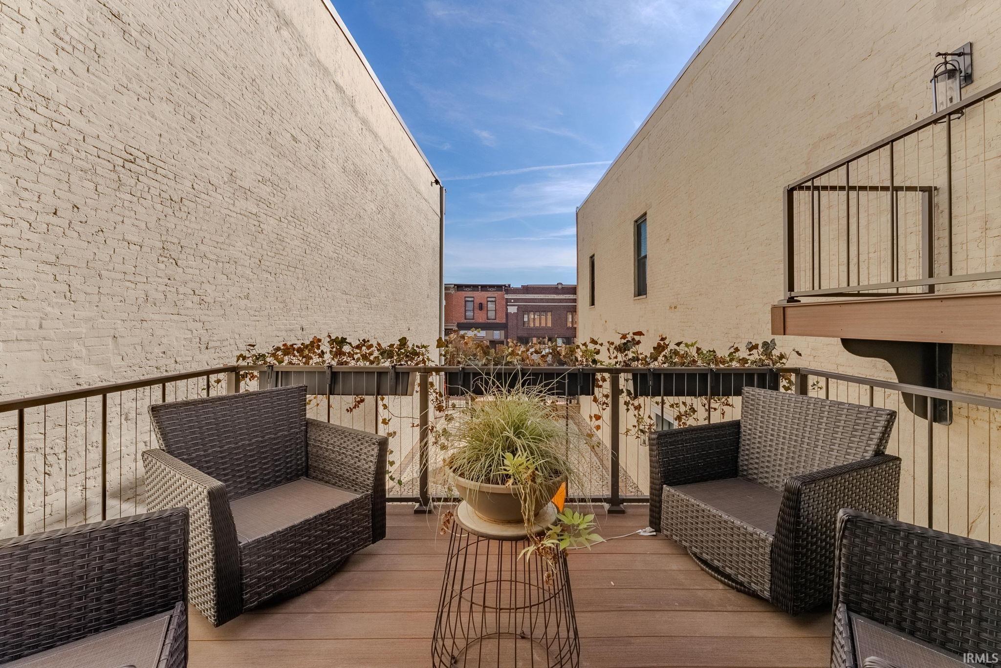 Photo 15 of 76 W Canal Street