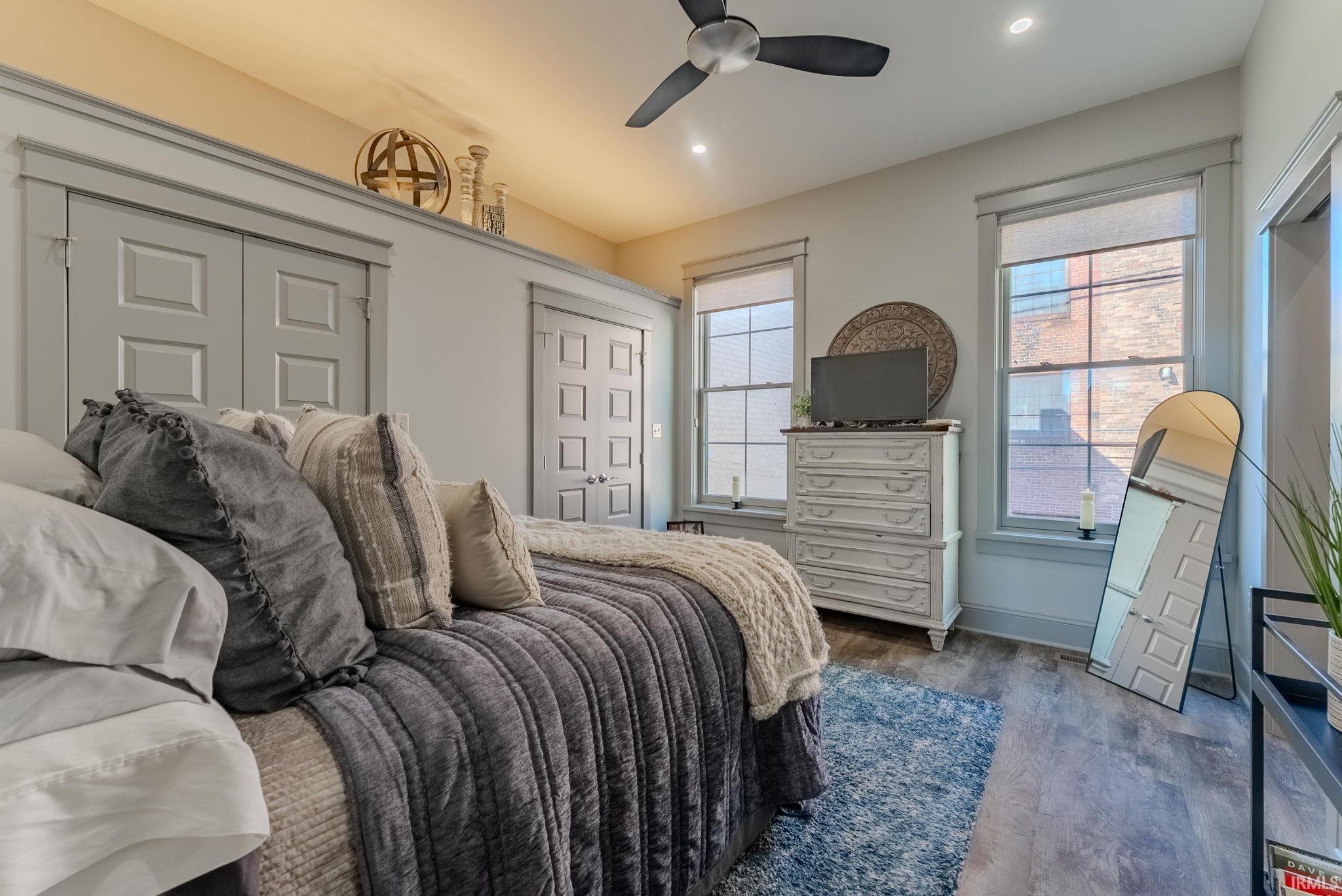 Photo 21 of 76 W Canal Street