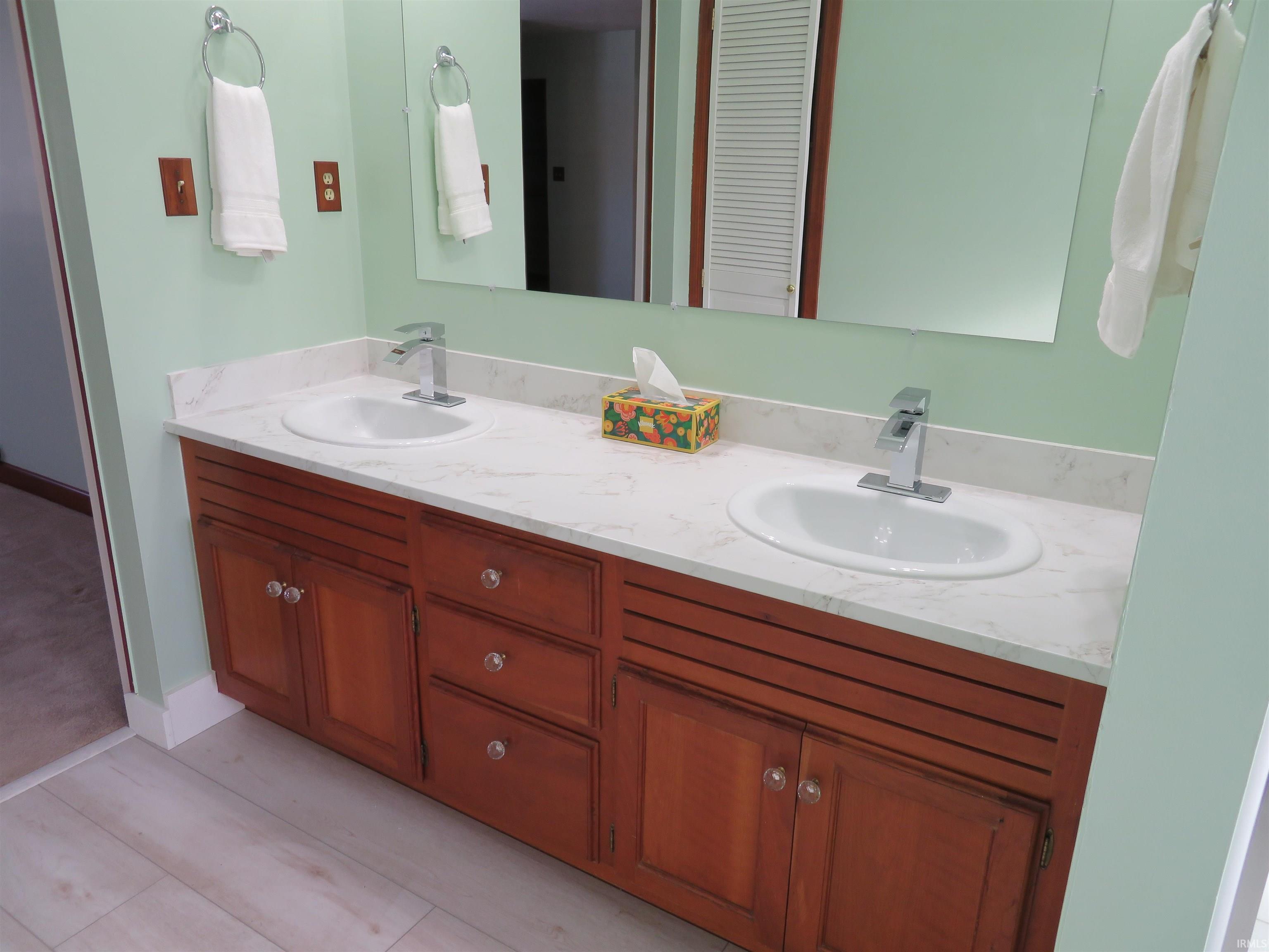 Photo 18 of 211 W Section Street