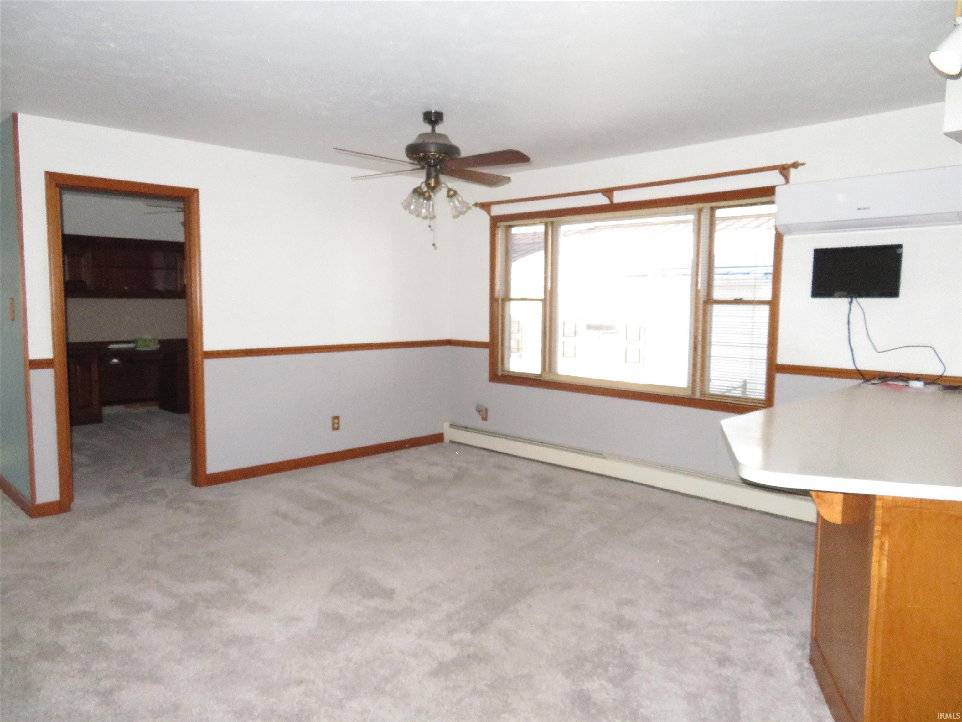 Photo 4 of 211 W Section Street