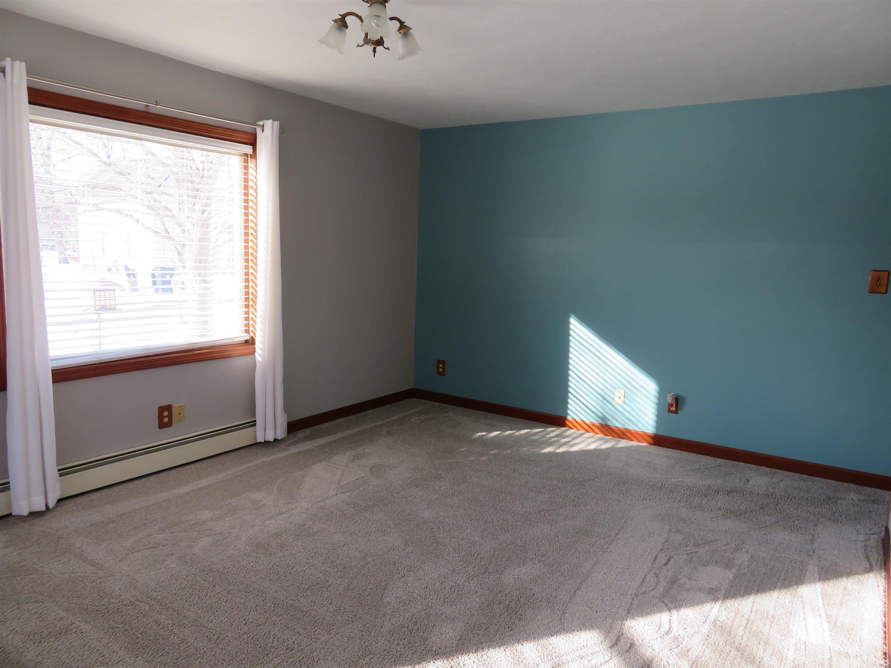 Photo 6 of 211 W Section Street