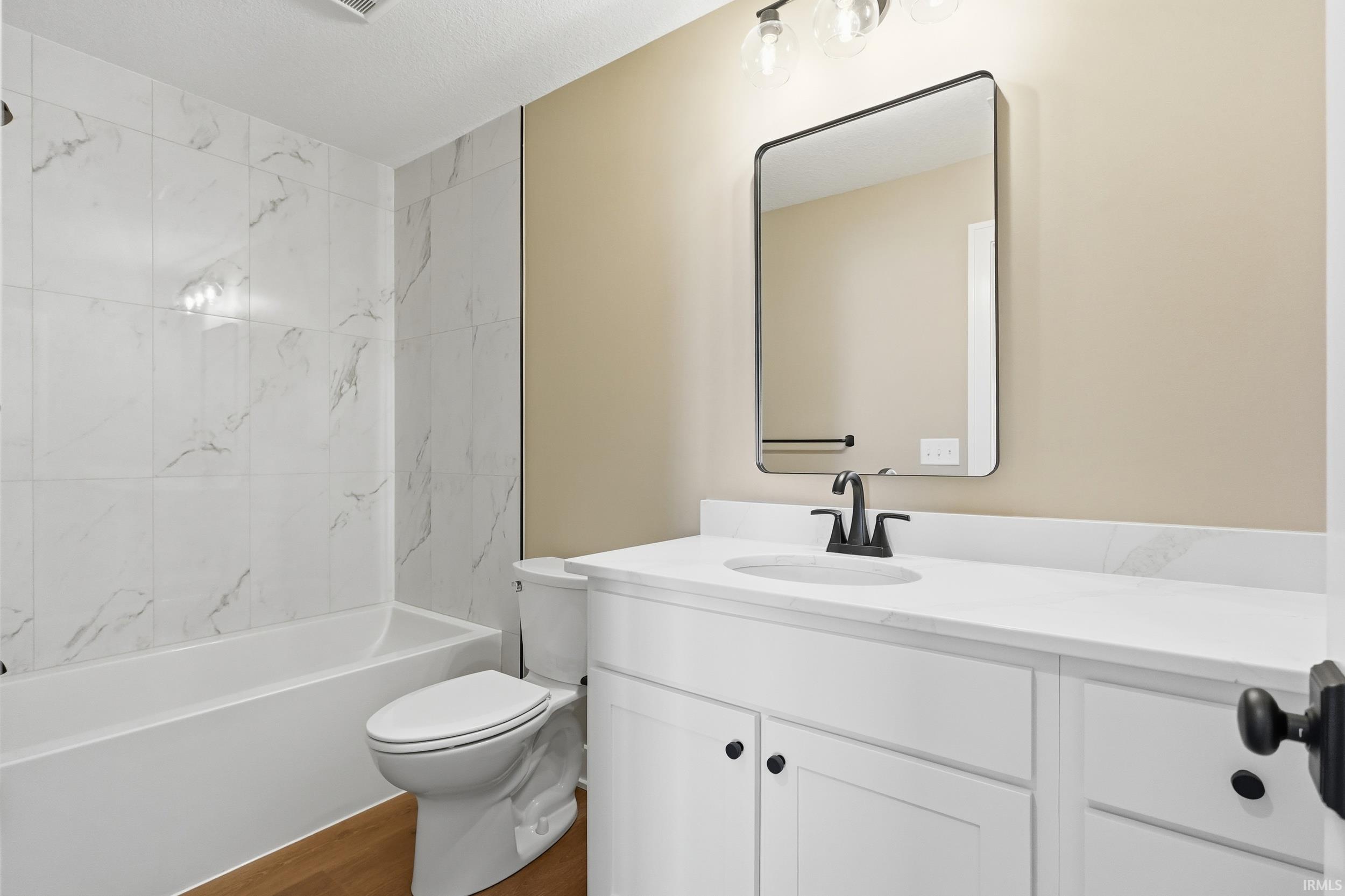 Photo 30 of 17839 Monza Pass