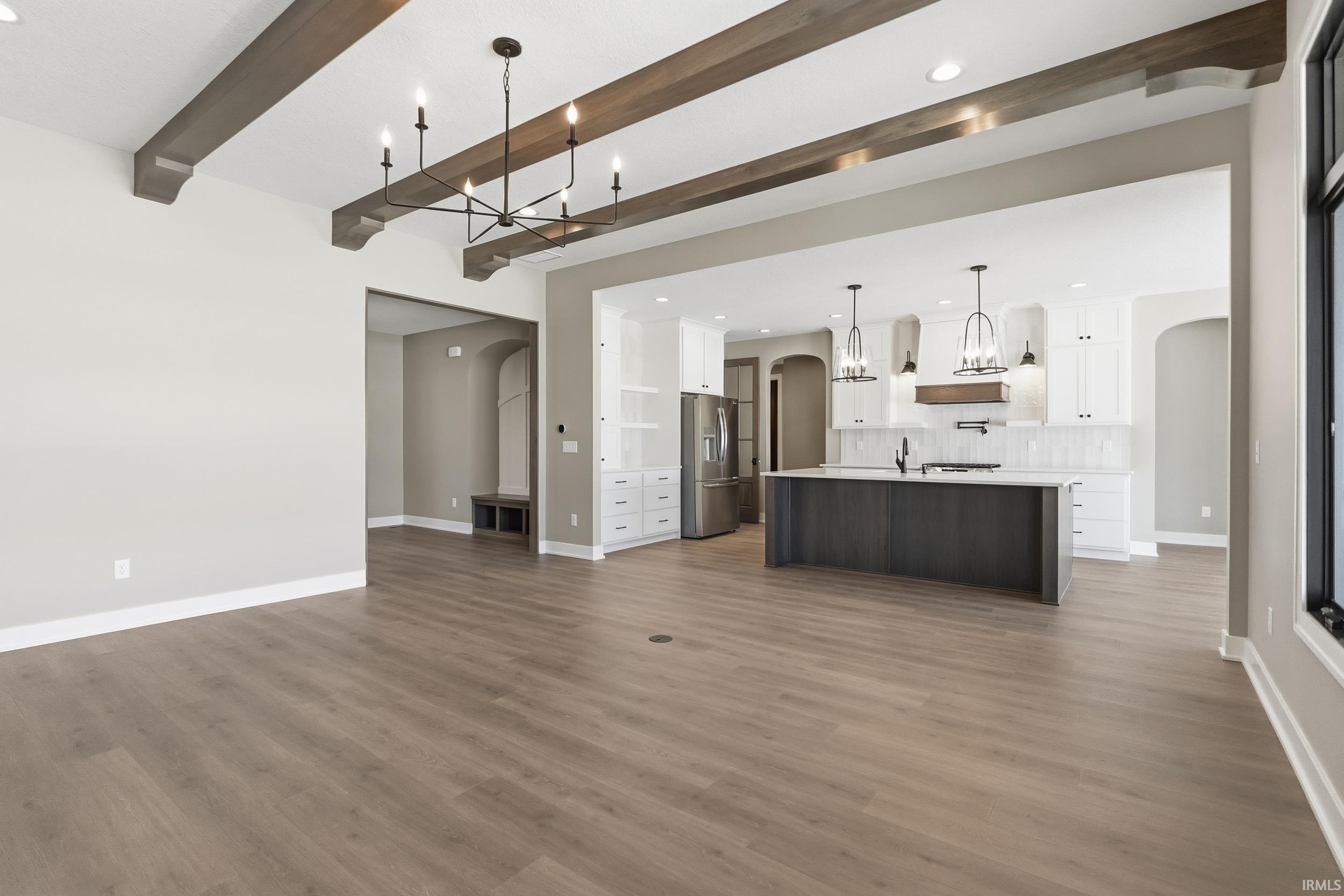 Photo 9 of 17839 Monza Pass