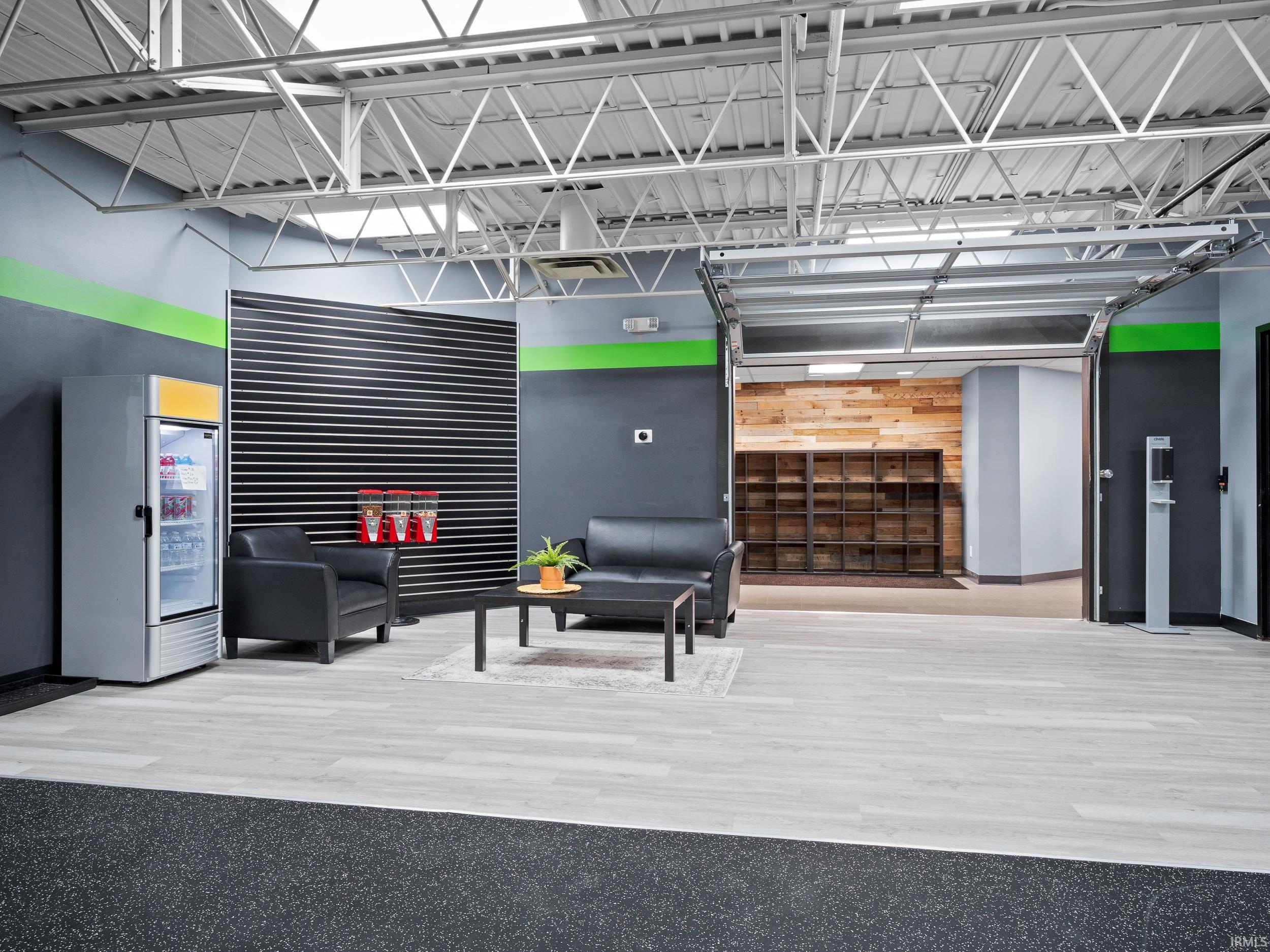 Photo 10 of 215 E Van Buren Street