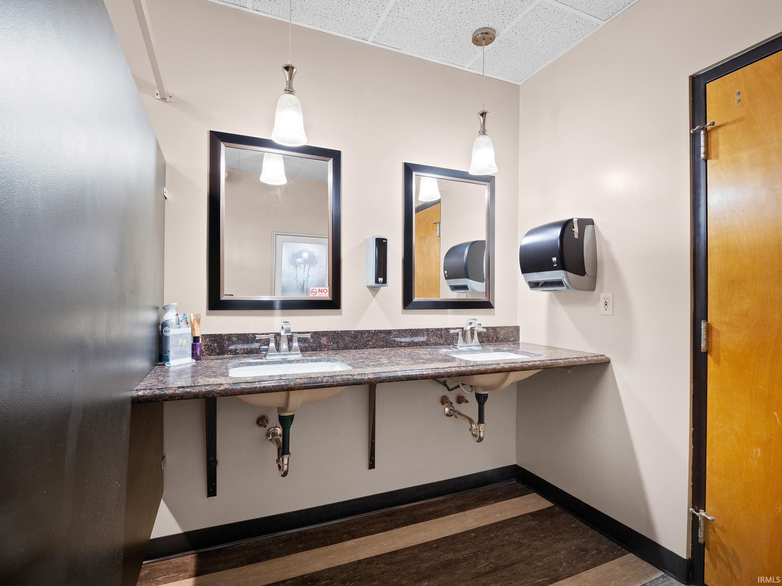 Photo 26 of 215 E Van Buren Street