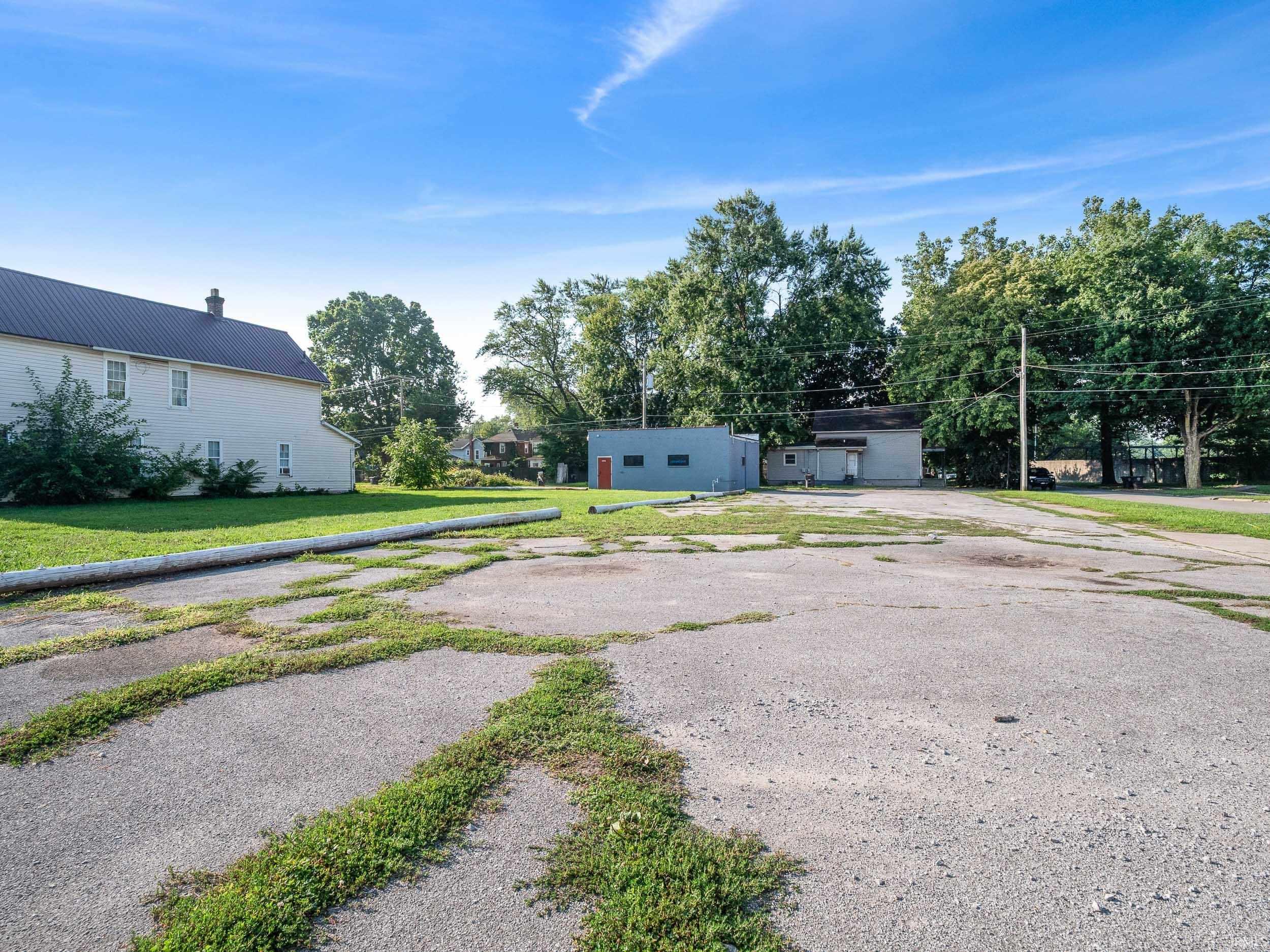 Photo 9 of 1327 W Main Street