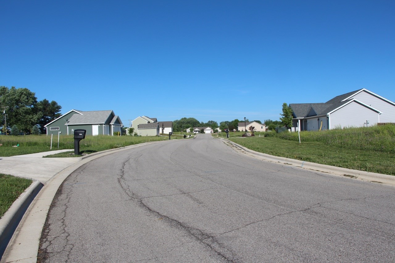 Photo 11 of 2271 Highlander Drive