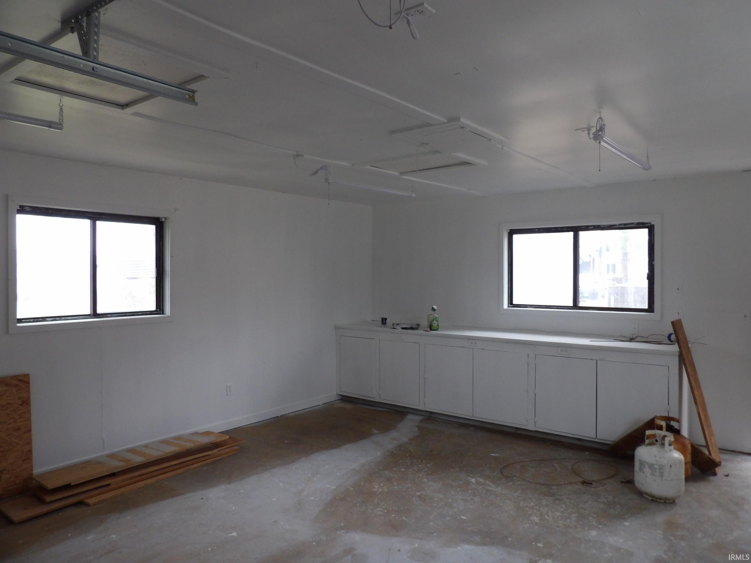 Photo 31 of 201 N Garrison Street