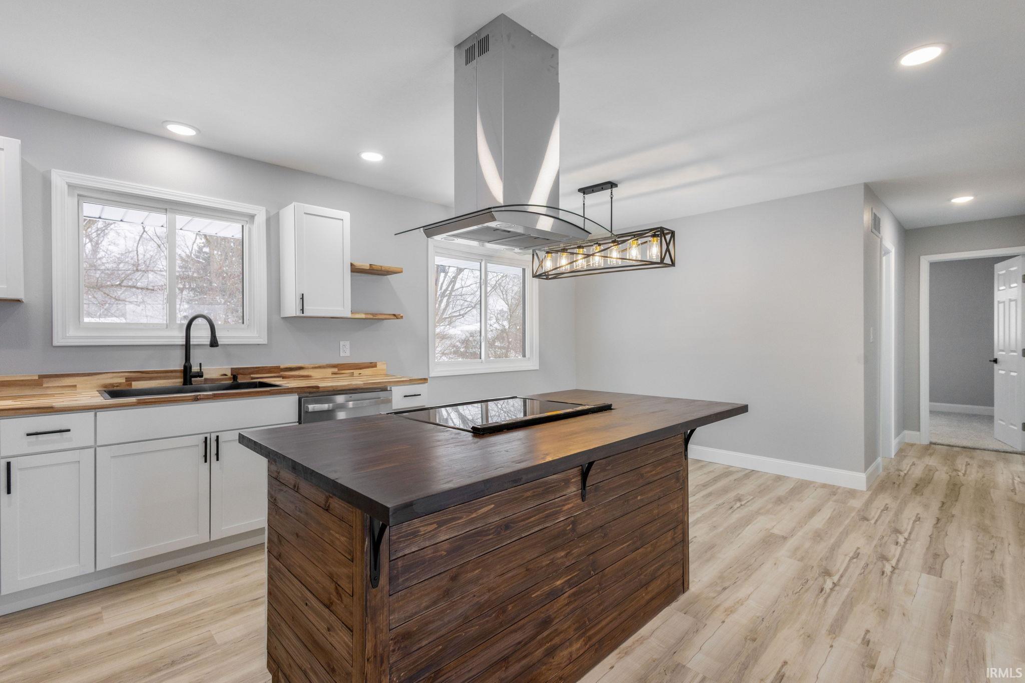 Homes for sale in Elkhart, IN | 30068 Westlake Dr, Elkhart, IN 46514 | MLS# 202602908