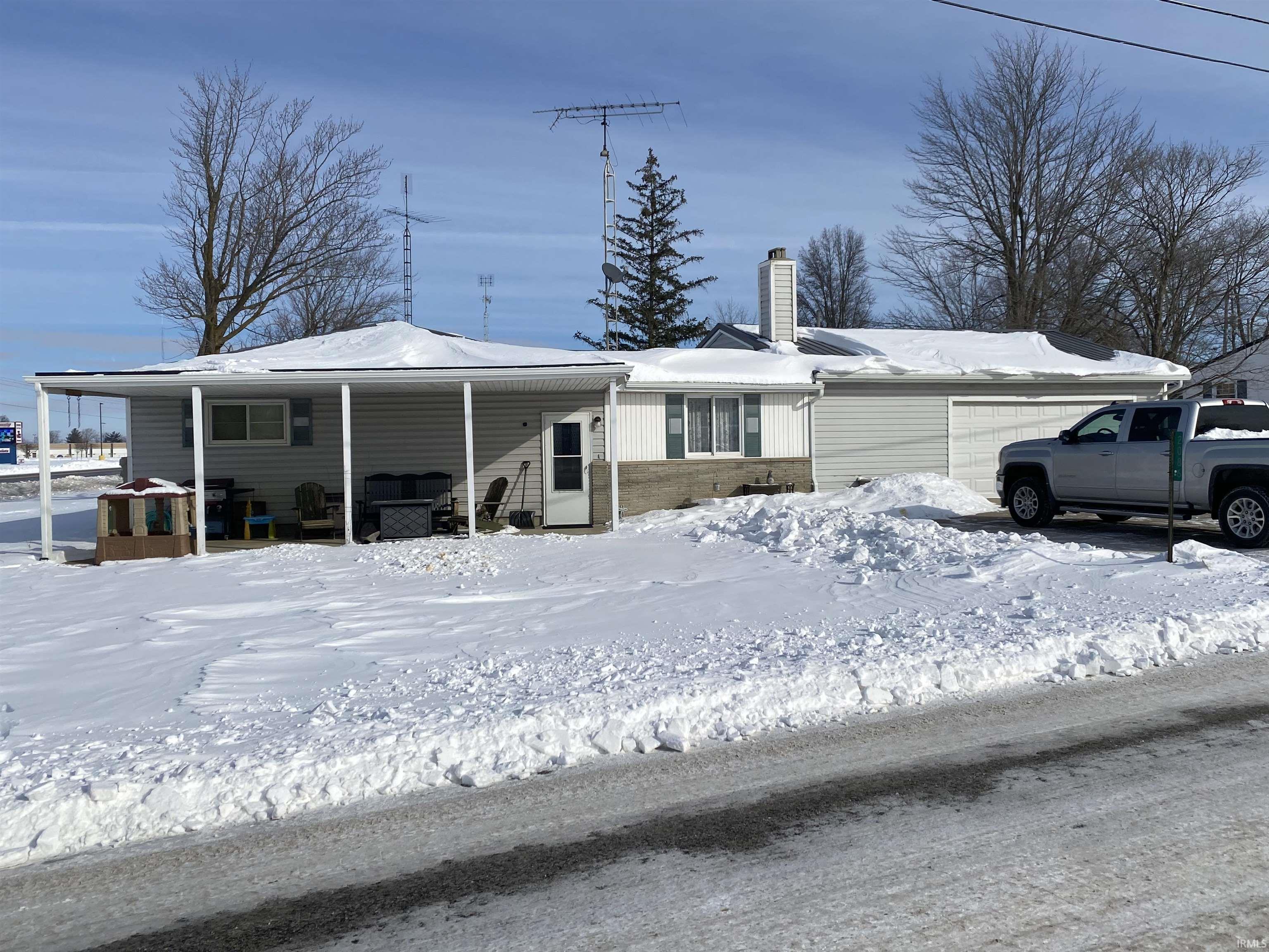 Homes for sale in Portland, IN | 2086 W 75 S, Portland, IN 47371 | MLS# 202602912