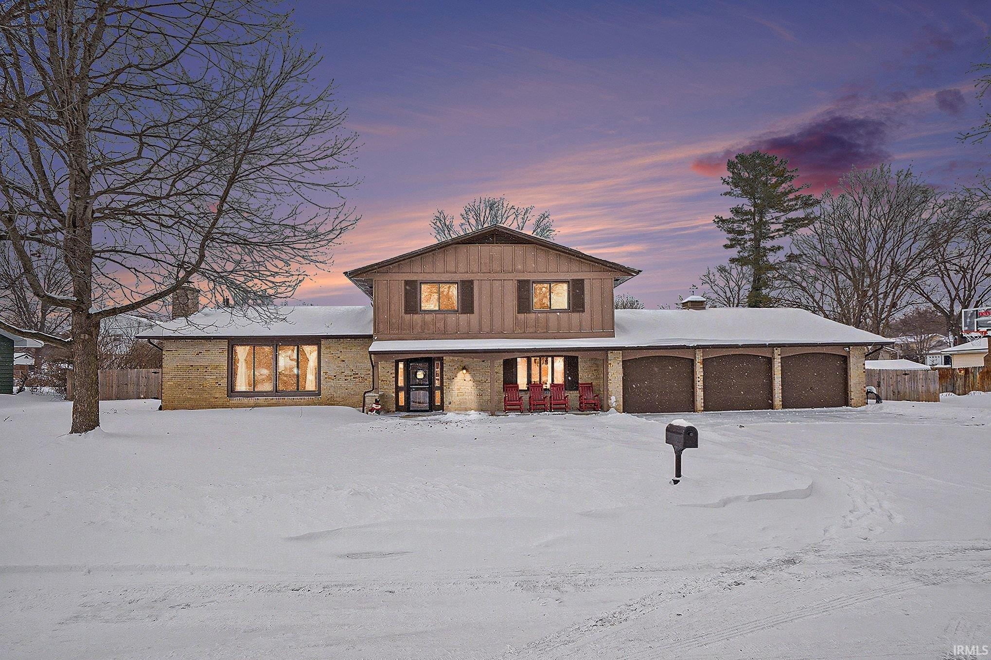 Homes for sale in Elkhart, IN | 2412 Kenilworth Dr, Elkhart, IN 46514 | MLS# 202602965