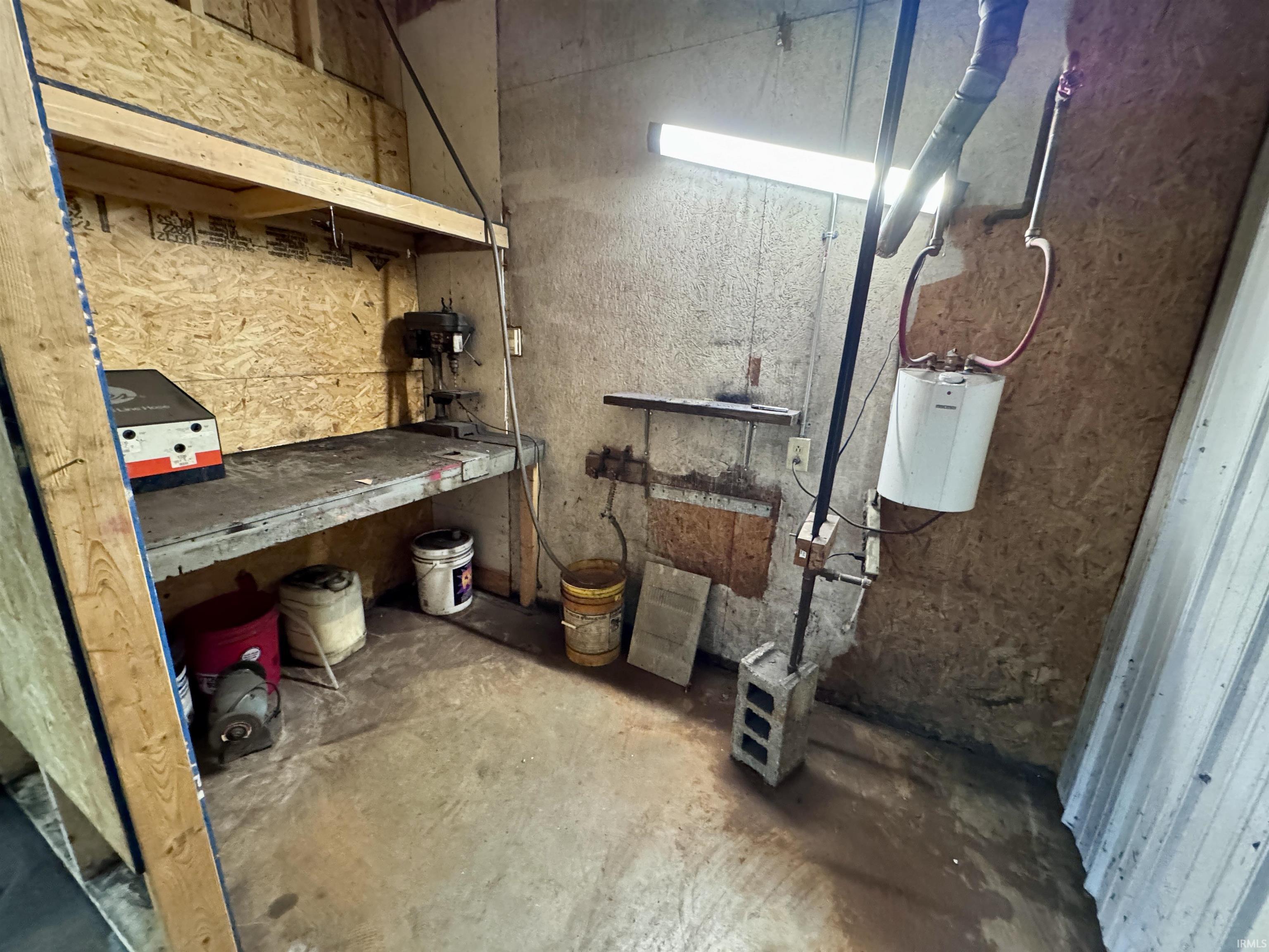 Photo 19 of 919 Mishawaka Road