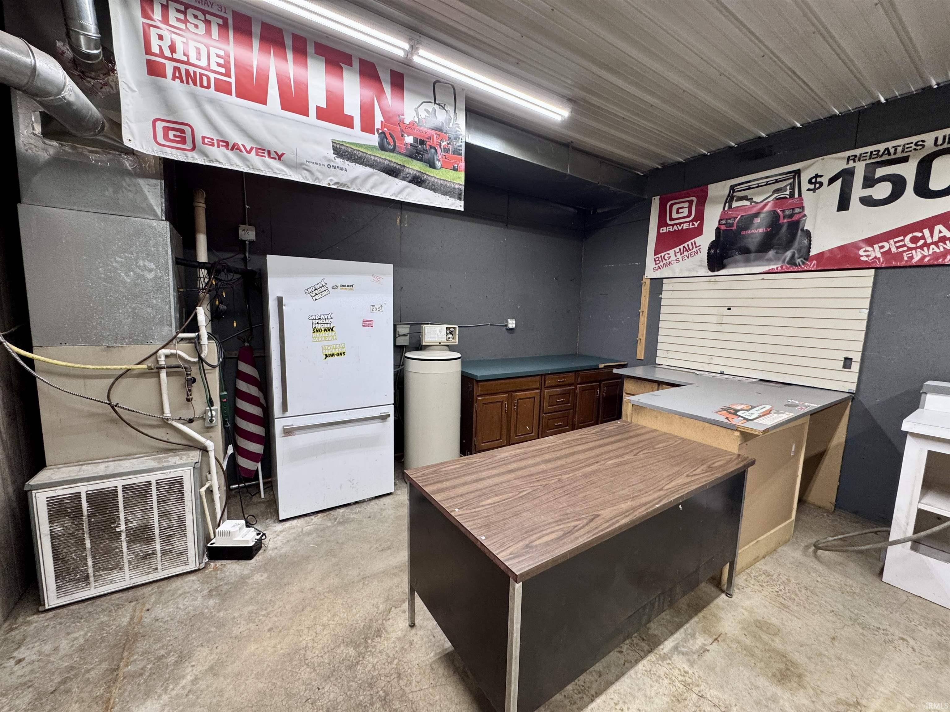 Photo 23 of 919 Mishawaka Road