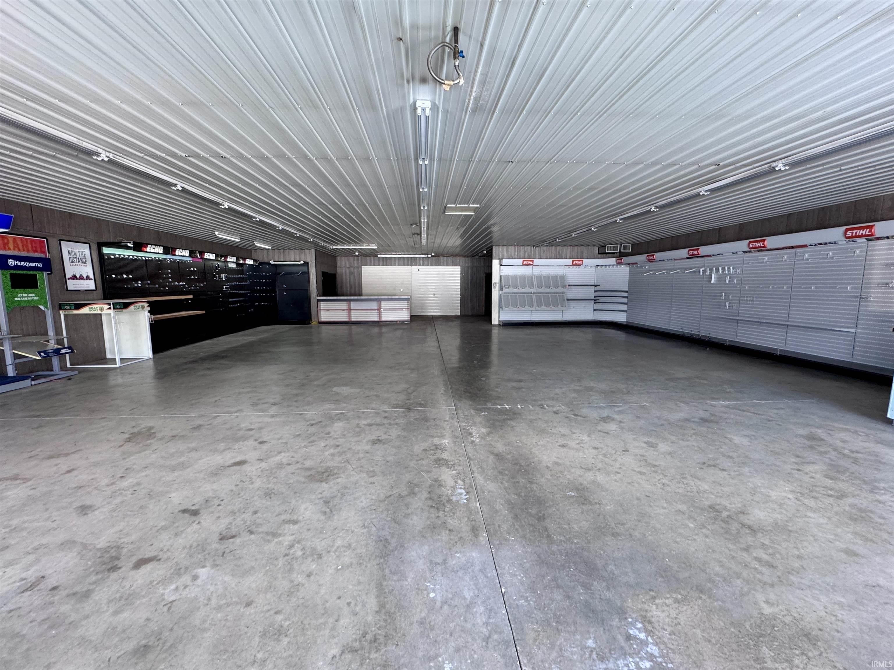 Photo 8 of 919 Mishawaka Road