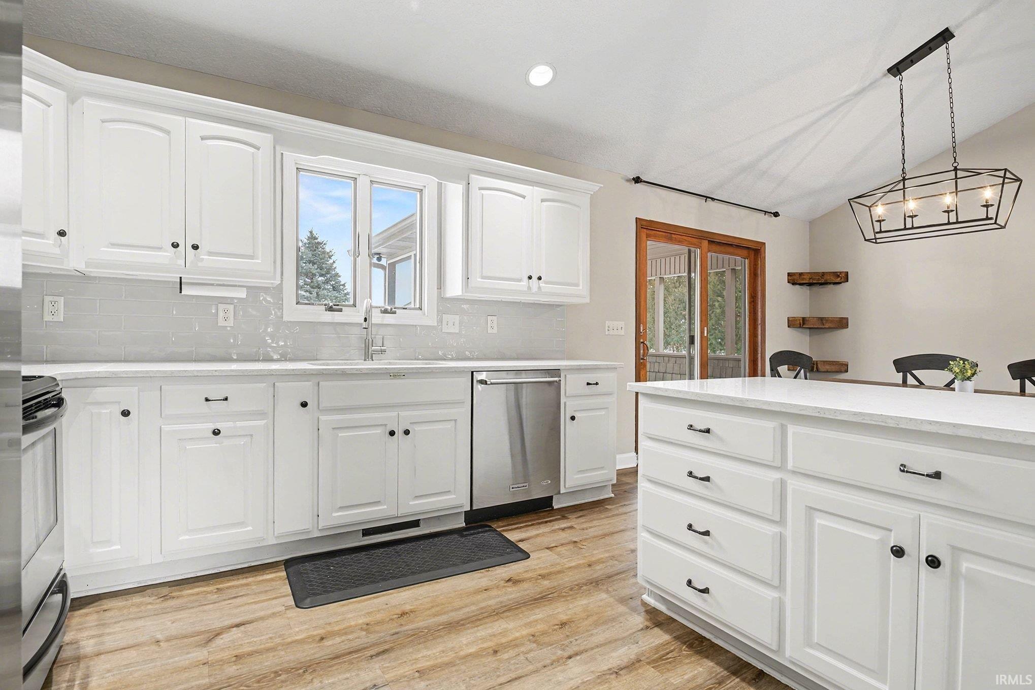 Photo 11 of 1674 S Augusta Lane