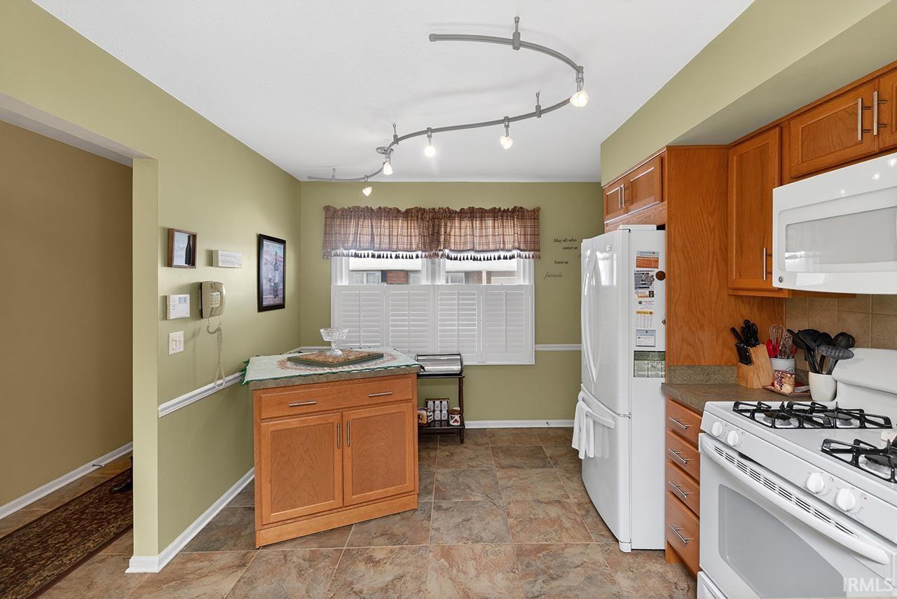 Homes for sale in Mishawaka, IN | 4605 Rivers Edge Dr, Mishawaka, IN 46544 | MLS# 202603087