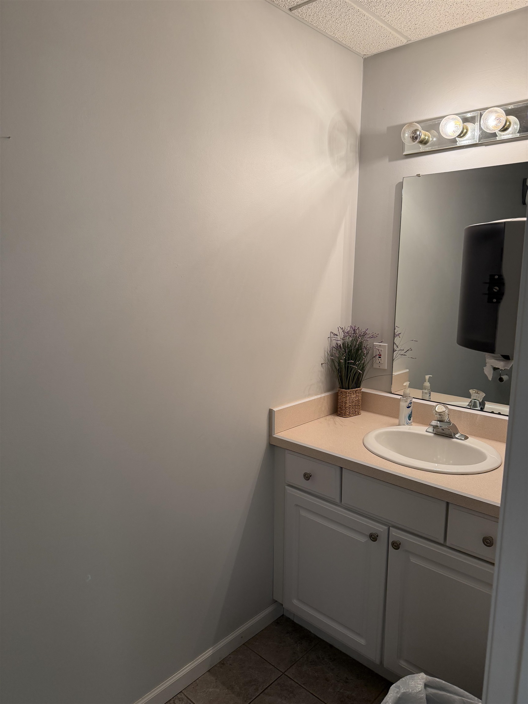 Photo 34 of 300 N Wayne Street