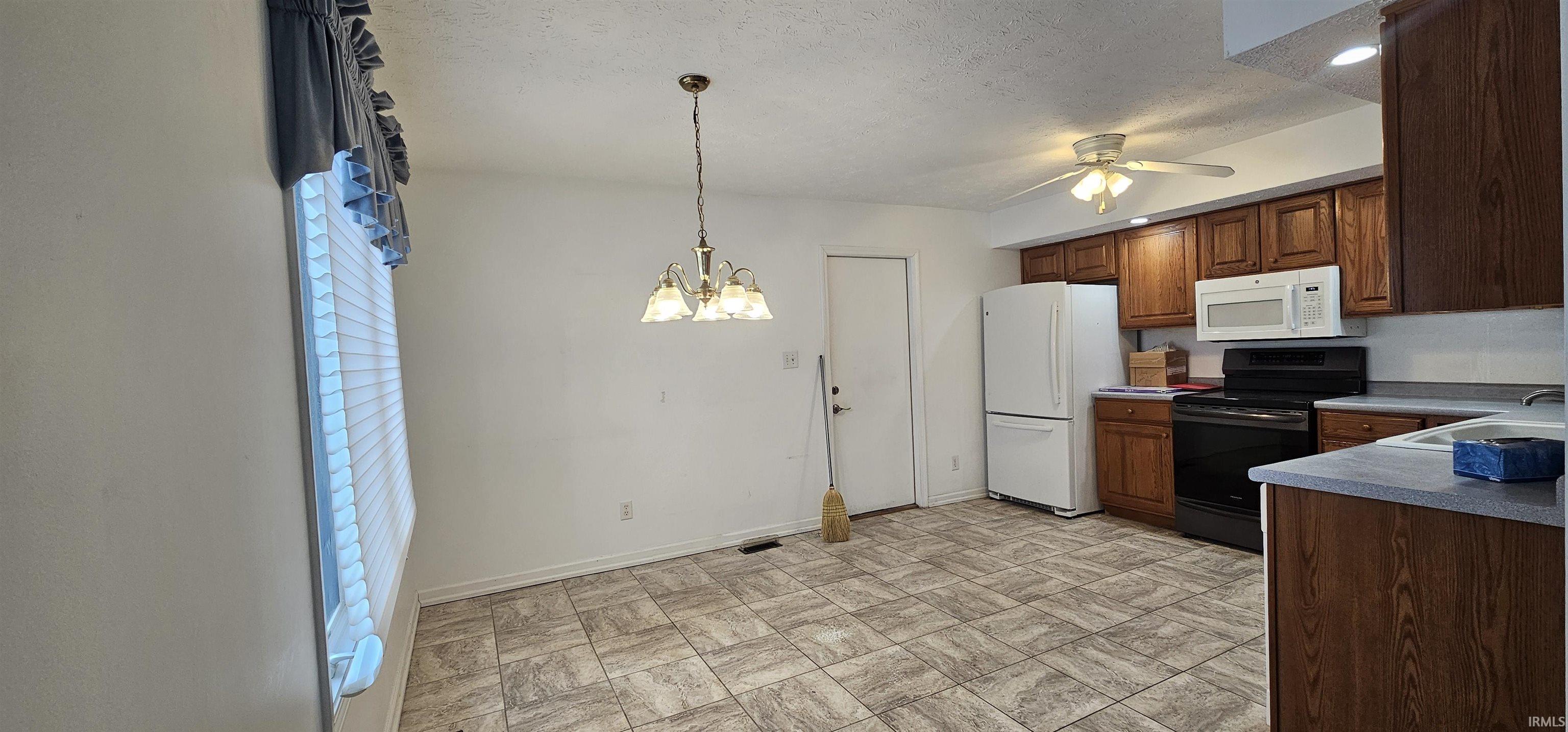 Homes for sale in Portland, IN | 112 Pilgrim Dr, Portland, IN 47371 | MLS# 202603125