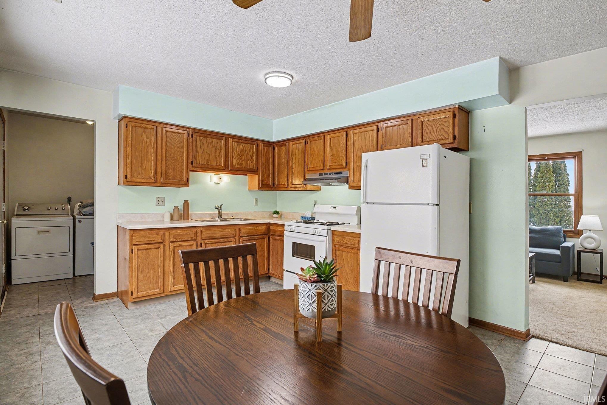 311 W Hillside Drive