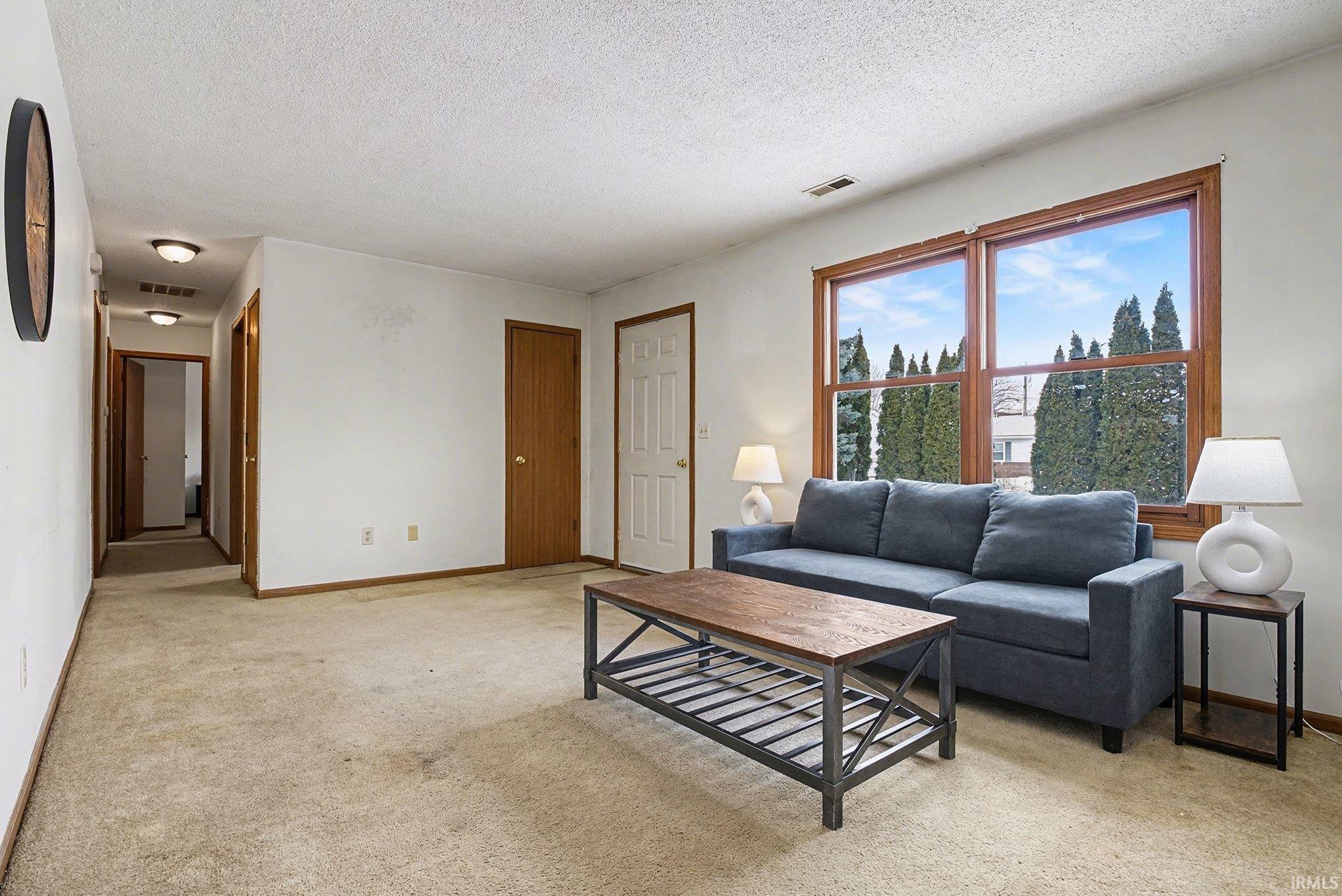 311 W Hillside Drive