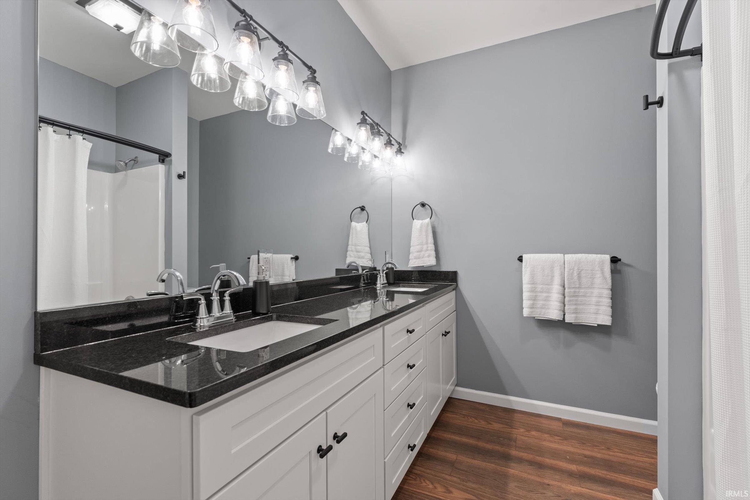 Photo 11 of 1656 W Lexington Avenue